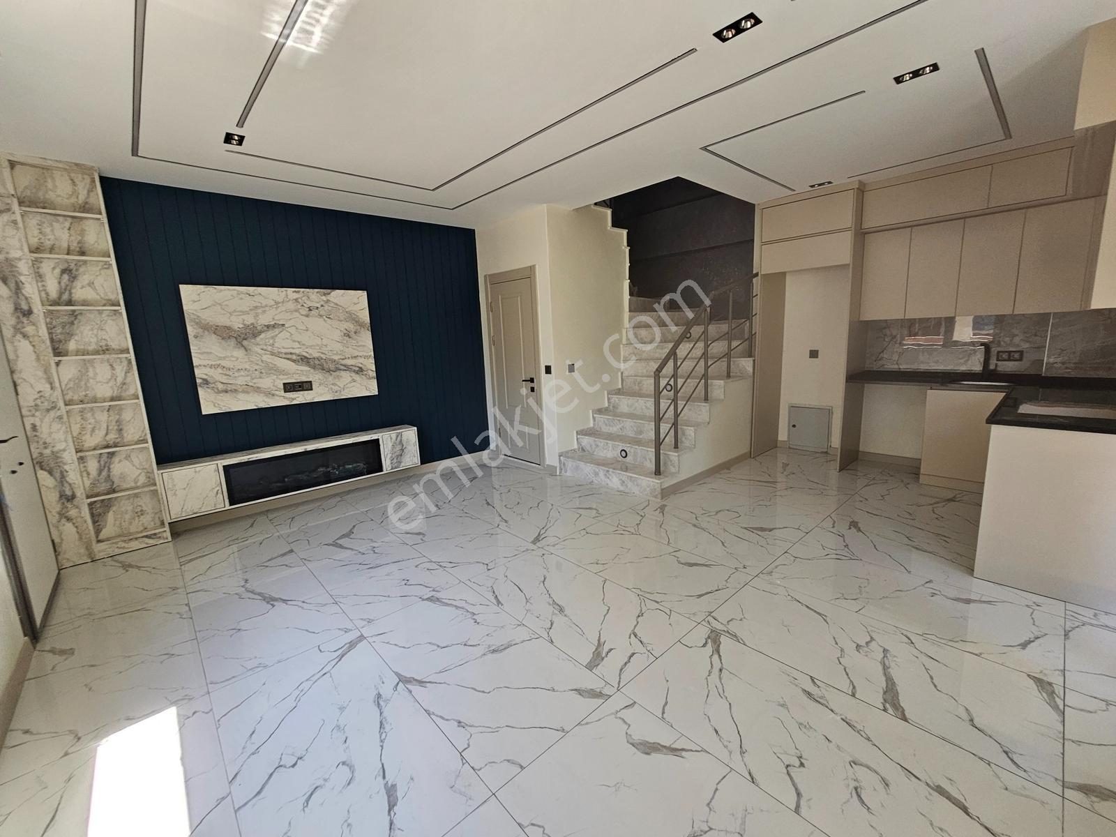 3+1 Deniz'e 50 Mt. Mesafede Ebeveyn Banyolu Satılık Villa - Görsel 26