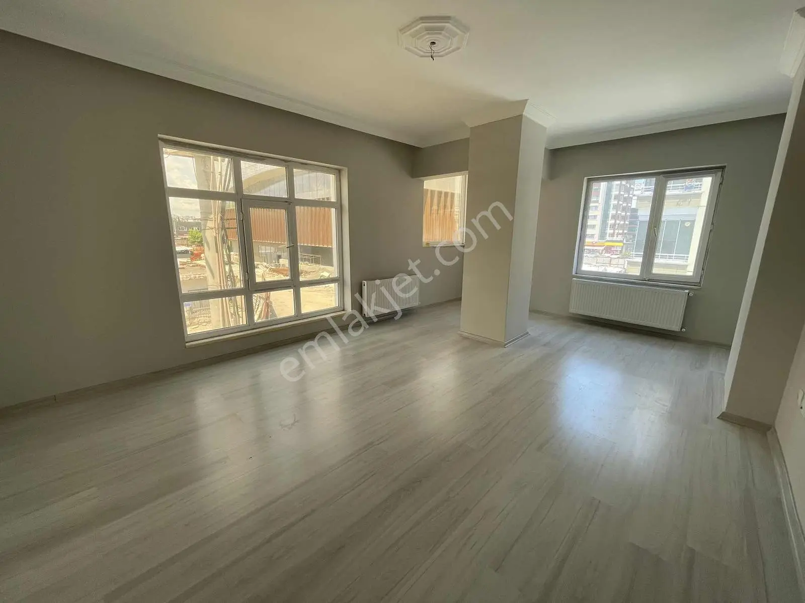 Truva / Onur Gündüzcü'den Türkiş Migros Arkası Kiralık 3+1 Daire - Görsel 3