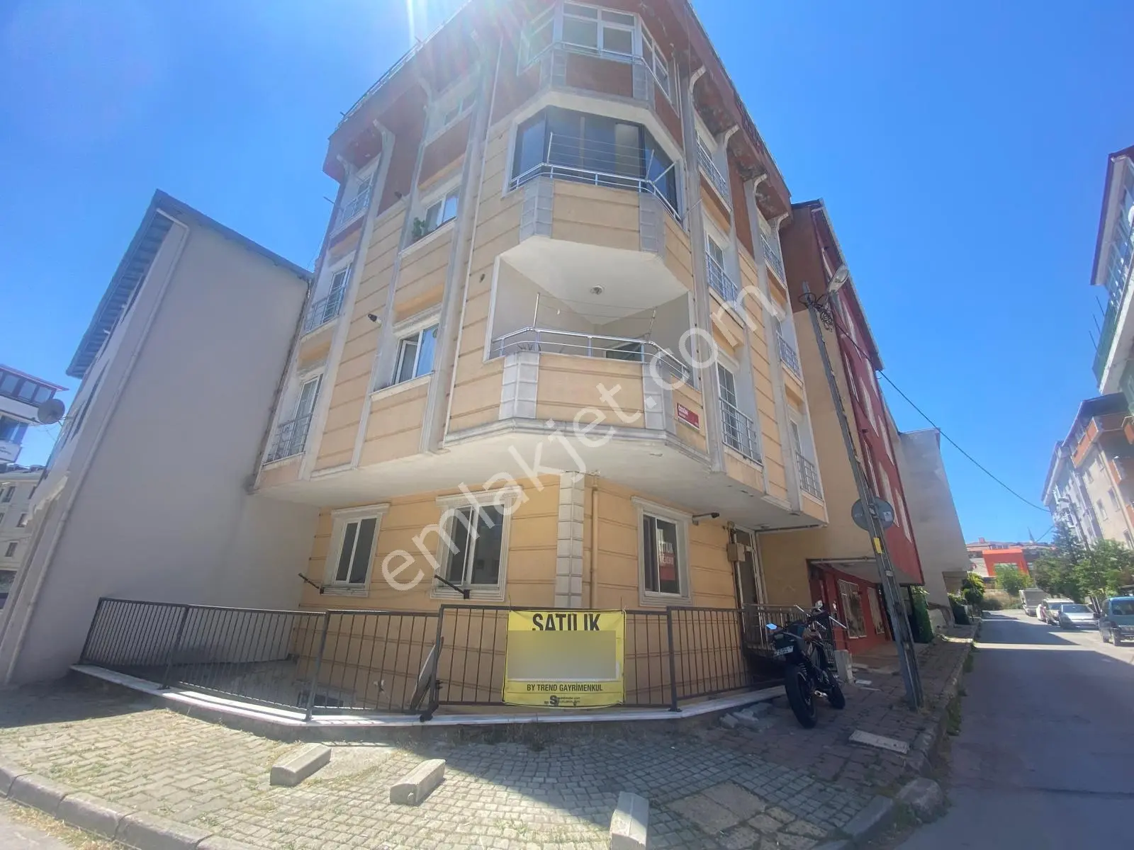 Çekmeköy Hamidiye Mahallesi 1+1 Satılık Daire