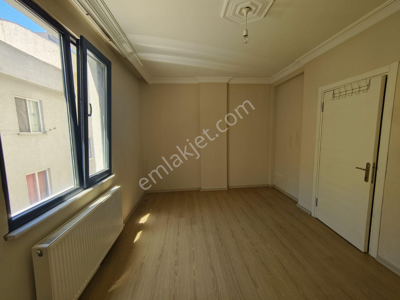 Güneyden Emek Cad.de 1+1.75m2 Ara Kat Daire - Görsel 25