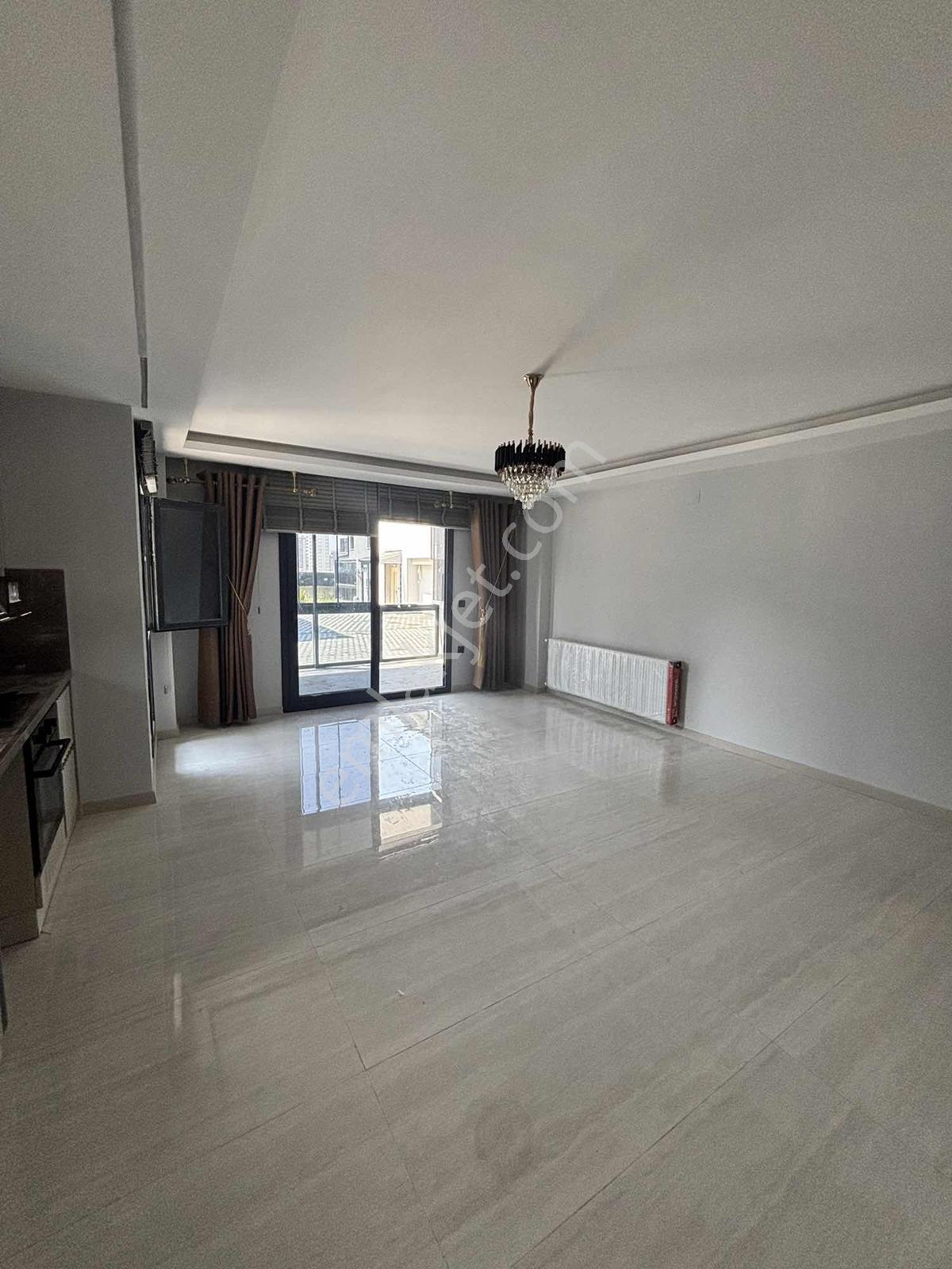 Çarkıparede Site İçerisinde Caddeye Yakın Dublex Bahçeli 3+1 Lüx - Görsel 4