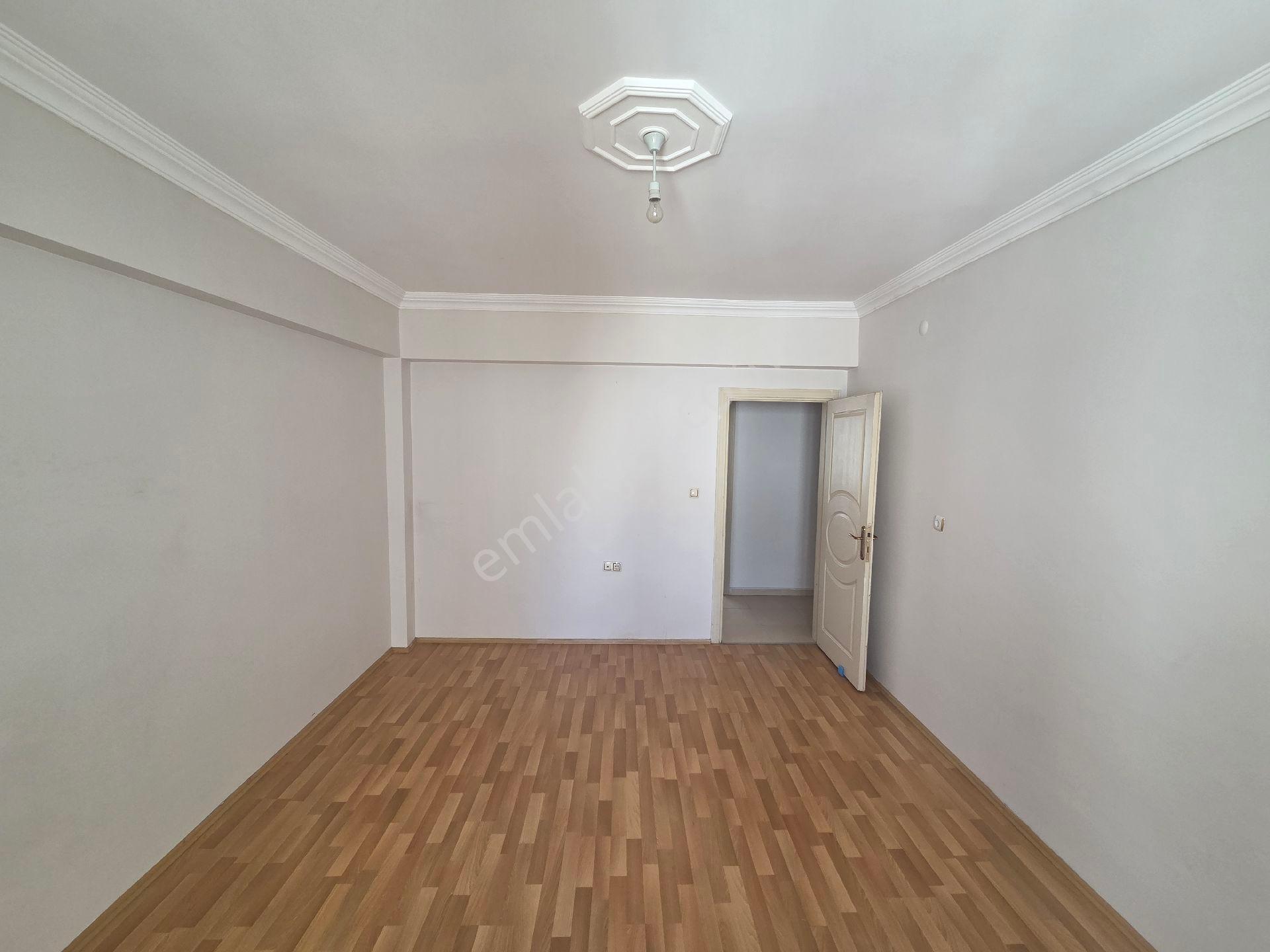 Doğukan Emlak | Real Estate Üniversite Hastanesine Yakın 3+1 Kiralık Daire - Görsel 20