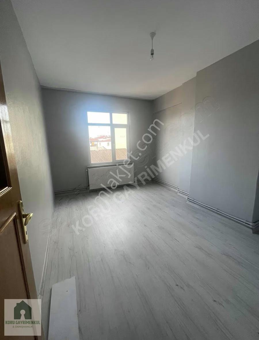 Koru Emlaktan 2+1 80m² Arakat Doğalgazlı Balkonlu Fırsat Daire - Görsel 10