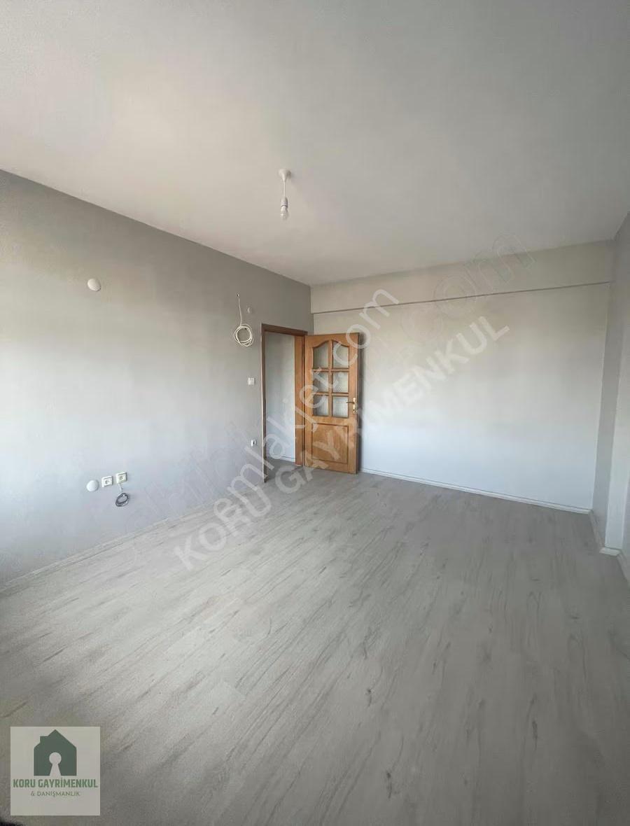 Koru Emlaktan 2+1 80m² Arakat Doğalgazlı Balkonlu Fırsat Daire - Görsel 12