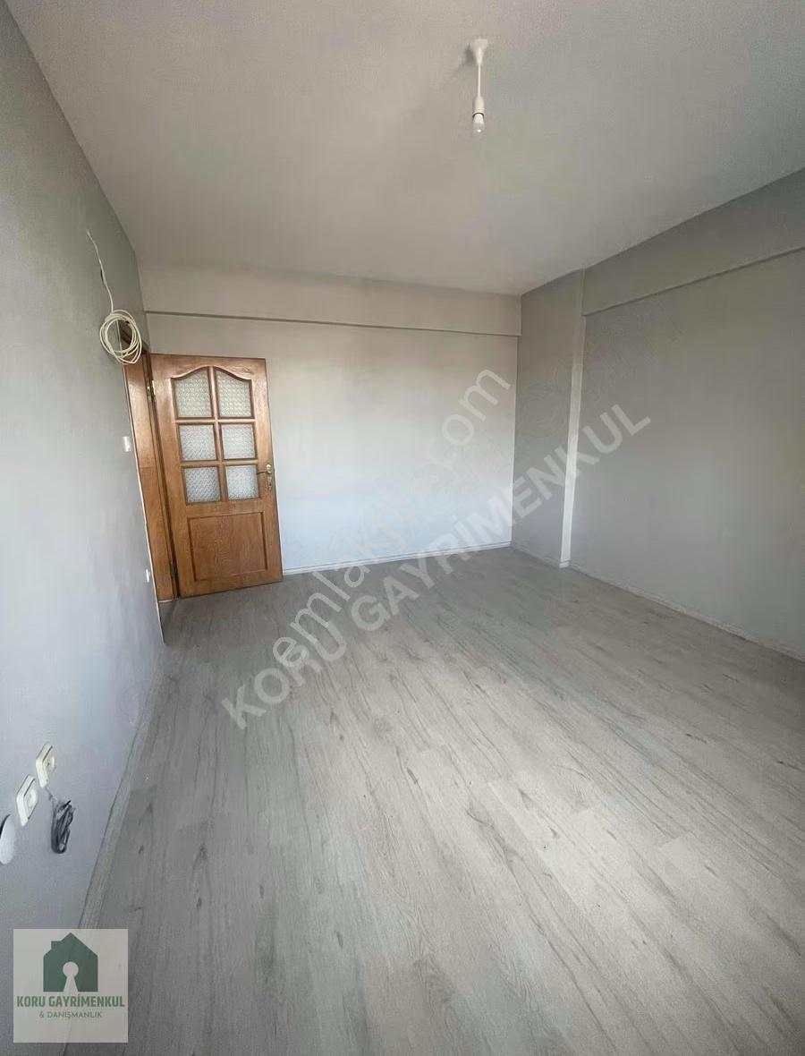 Koru Emlaktan 2+1 80m² Arakat Doğalgazlı Balkonlu Fırsat Daire - Görsel 16