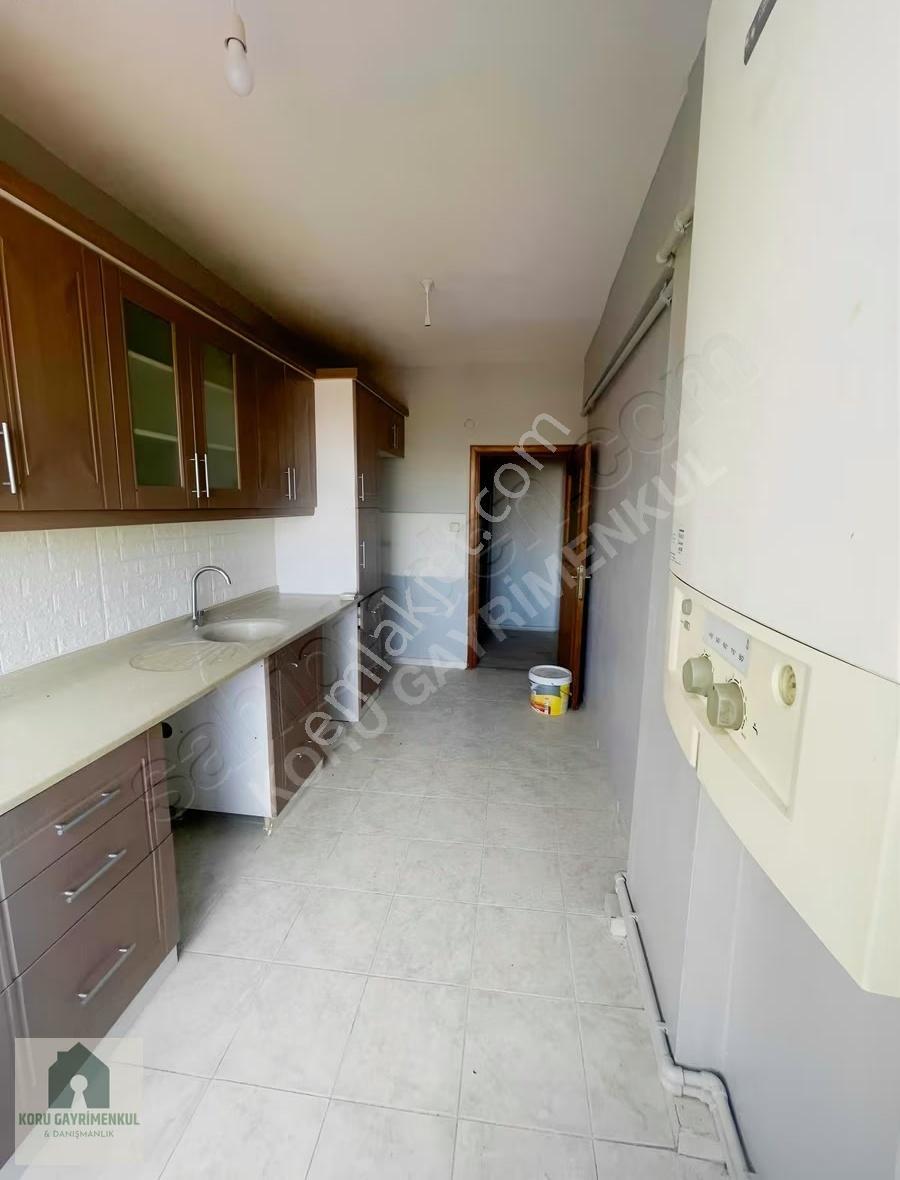 Koru Emlaktan 2+1 80m² Arakat Doğalgazlı Balkonlu Fırsat Daire - Görsel 2