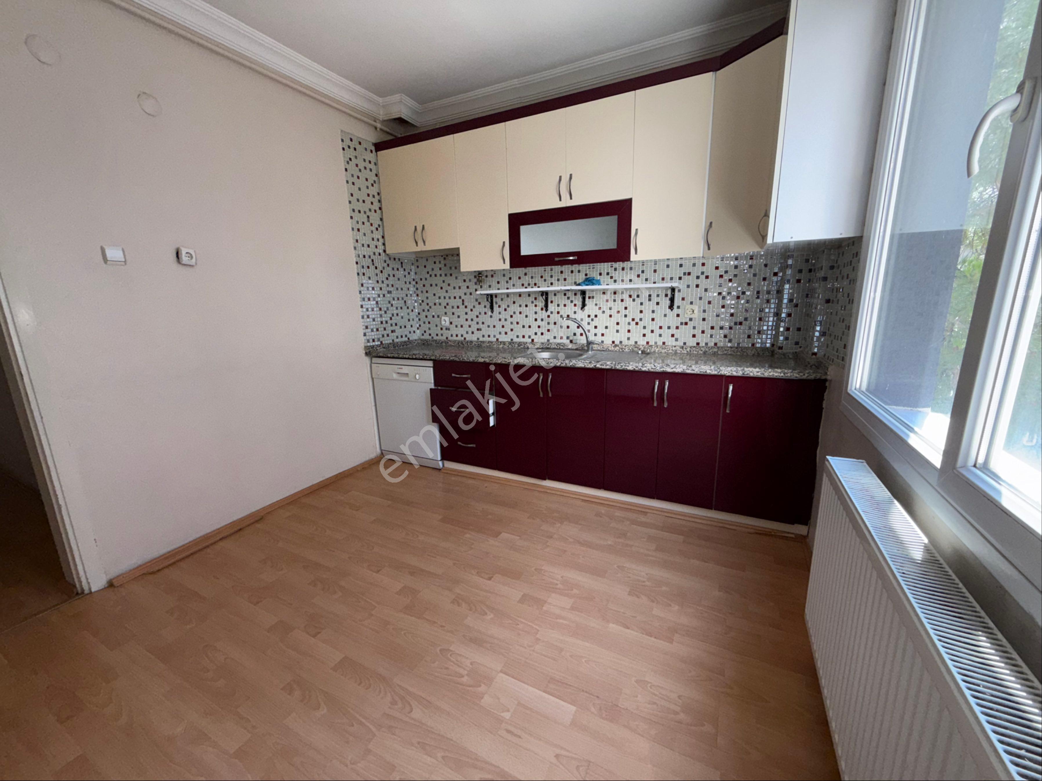 Akhisar Hürriyet Mh.hilaliye Caddesi Kiralık 3+1 Ofis Daire - Görsel 7