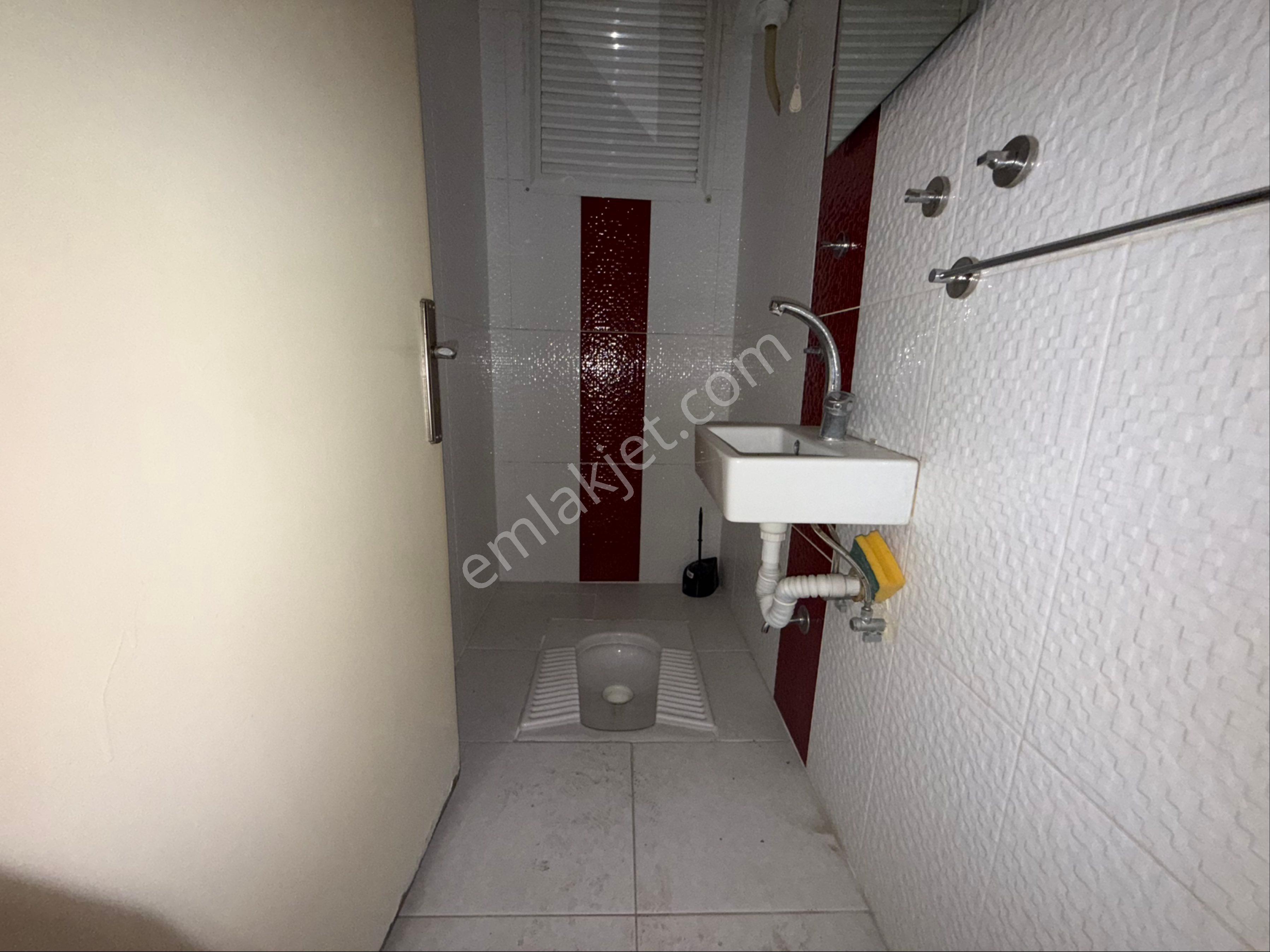 Akhisar Hürriyet Mh.hilaliye Caddesi Kiralık 3+1 Ofis Daire - Görsel 11