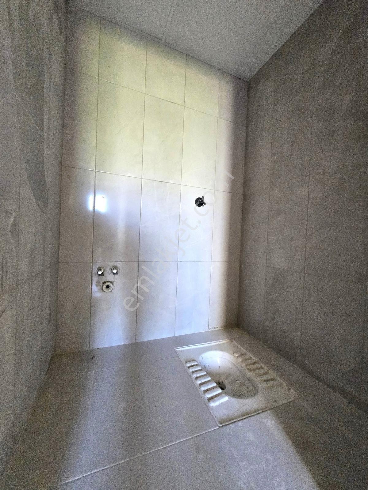 Garanti Emlak'tan - Sıfır Binada - Otoparklı - 90 M² - 2+1 Daire - Görsel 35