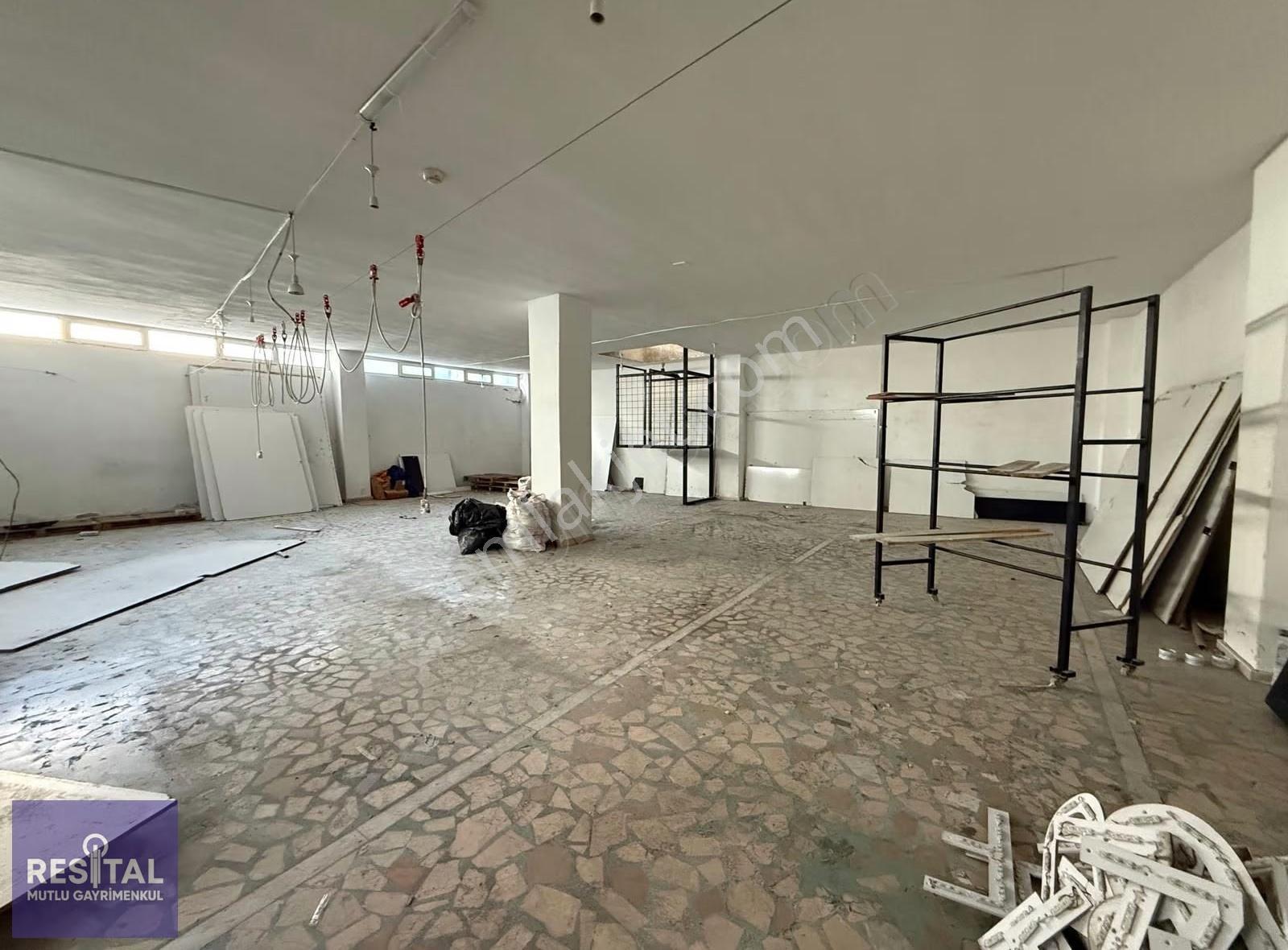 Rs Mutlu Vişne Ticaret Bölgesinde 840 M2 3 Katlı Satılık Bina - Görsel 13