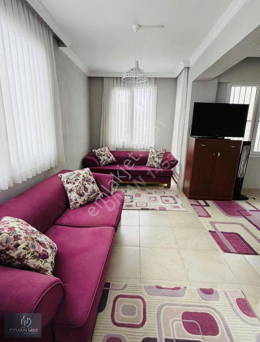 Urla Merkez Yakın Geniş Bahçeli Eşyalı Daire