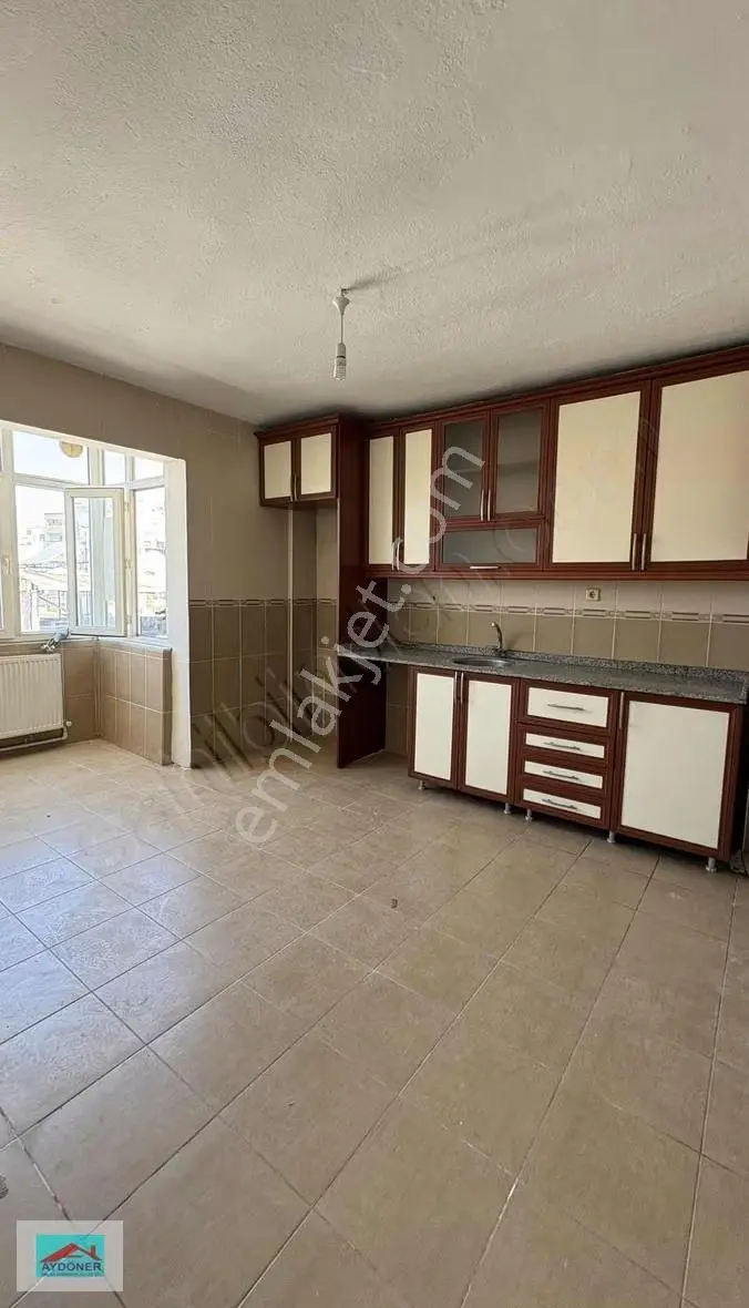 Buca Yenigün Mah Teraslı Doğalgazlı Kiralık Daire
