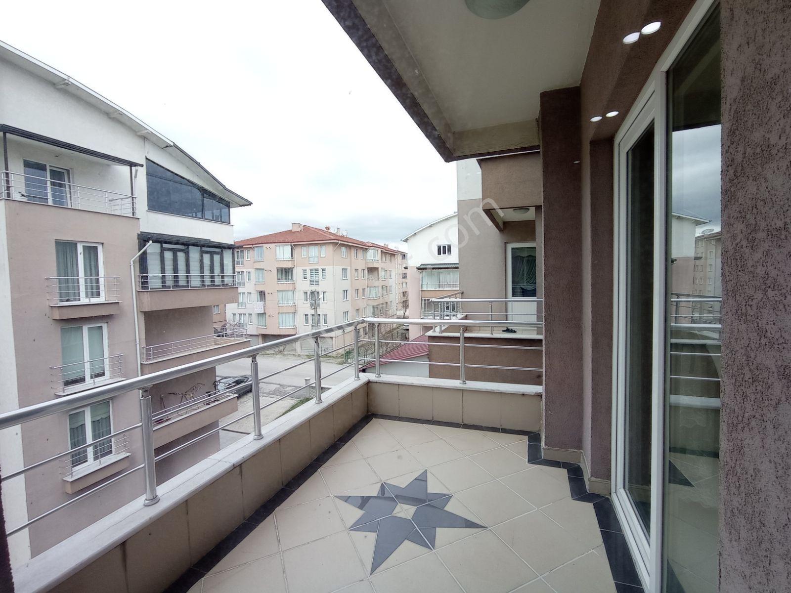 İzzet Baysal Mahallesi 335 M2 Dubleks 5+2 Satılık Daire - Görsel 14