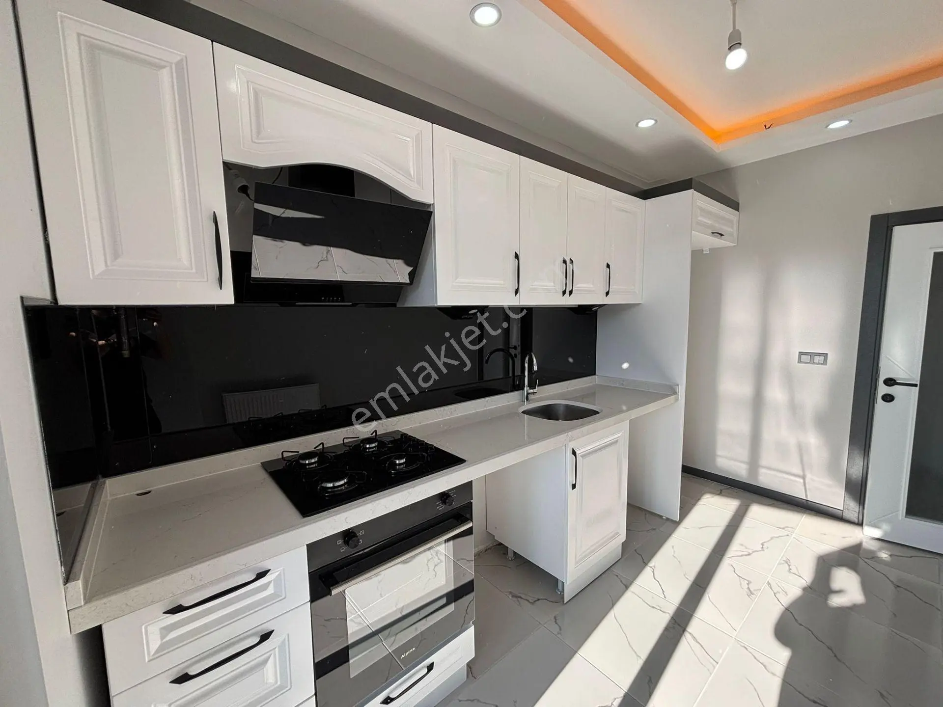 **eryıldız İnşaat'tan**acill Şehir Merkezinde Son 1 Dairemiz! 135m2 Ultra Lüx 3+1 - Görsel 3
