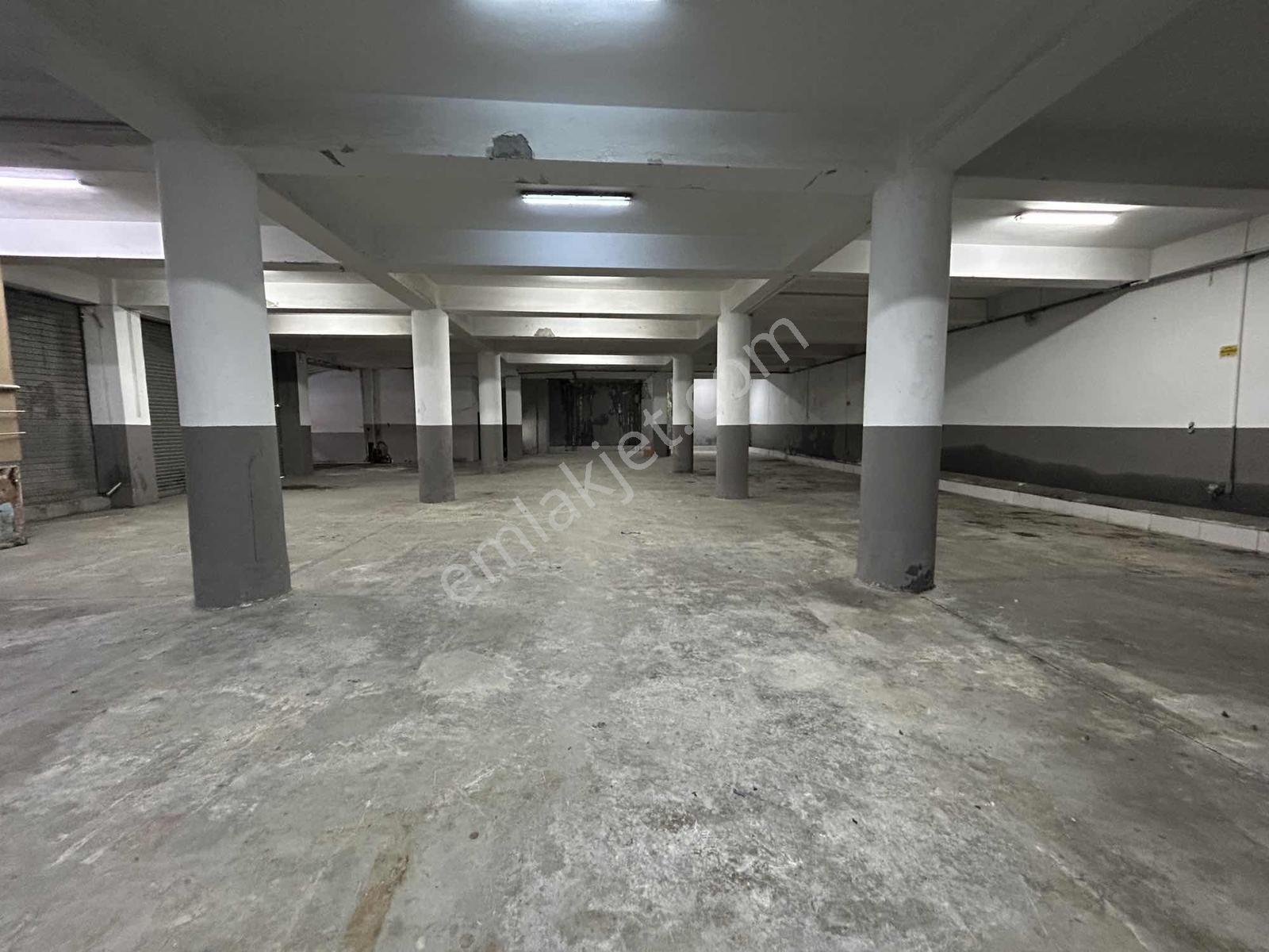 Esenyurt Akçaburgaz'da 800m2 Zemine Basan Kiralık İmalathane - Görsel 3