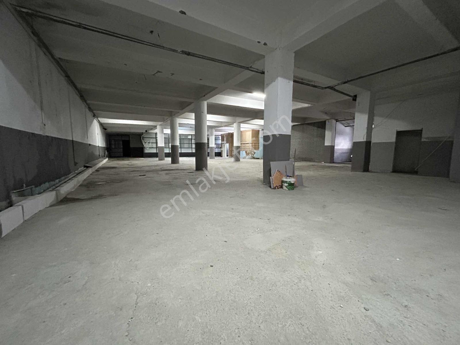 Esenyurt Akçaburgaz'da 800m2 Zemine Basan Kiralık İmalathane - Görsel 9
