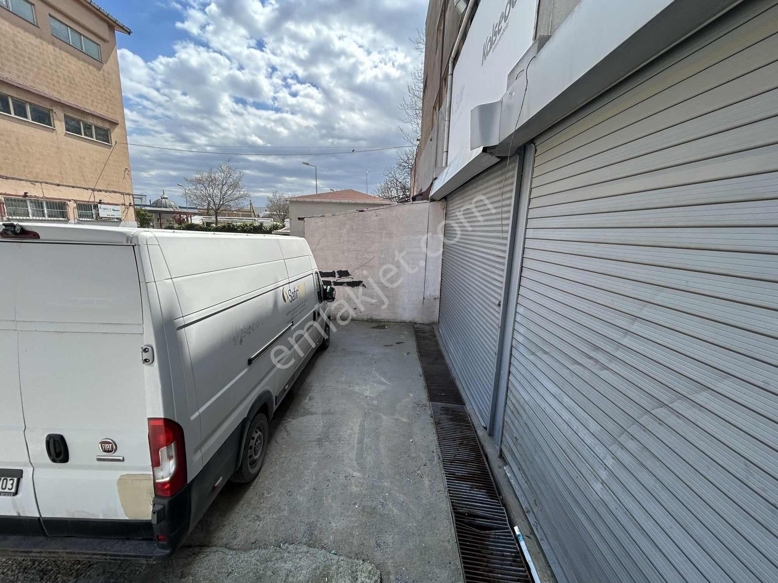 Esenyurt Akçaburgaz'da 800m2 Zemine Basan Kiralık İmalathane - Görsel 15