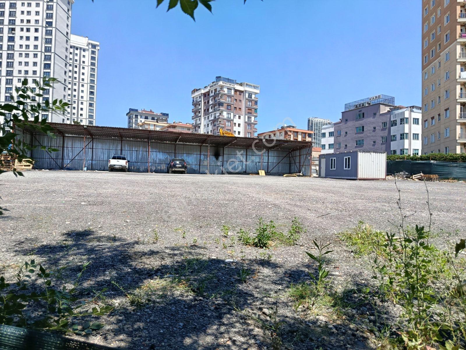 Maltepe Zümrütevlerde Açık Alan 2000 M2 Kapalı Alan Sundurma H5 - Görsel 2