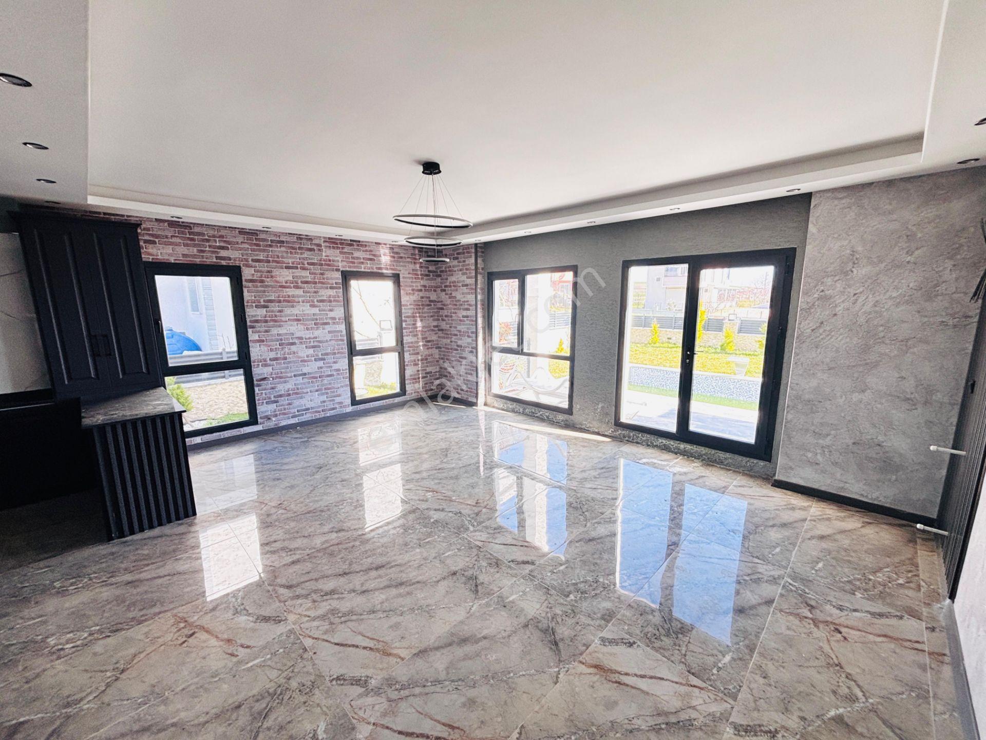 Akşenden Tekirdağ Marmara Ereğlisinde Satılık Özel Havuzlu Lüks Trıplex Villa - Görsel 17