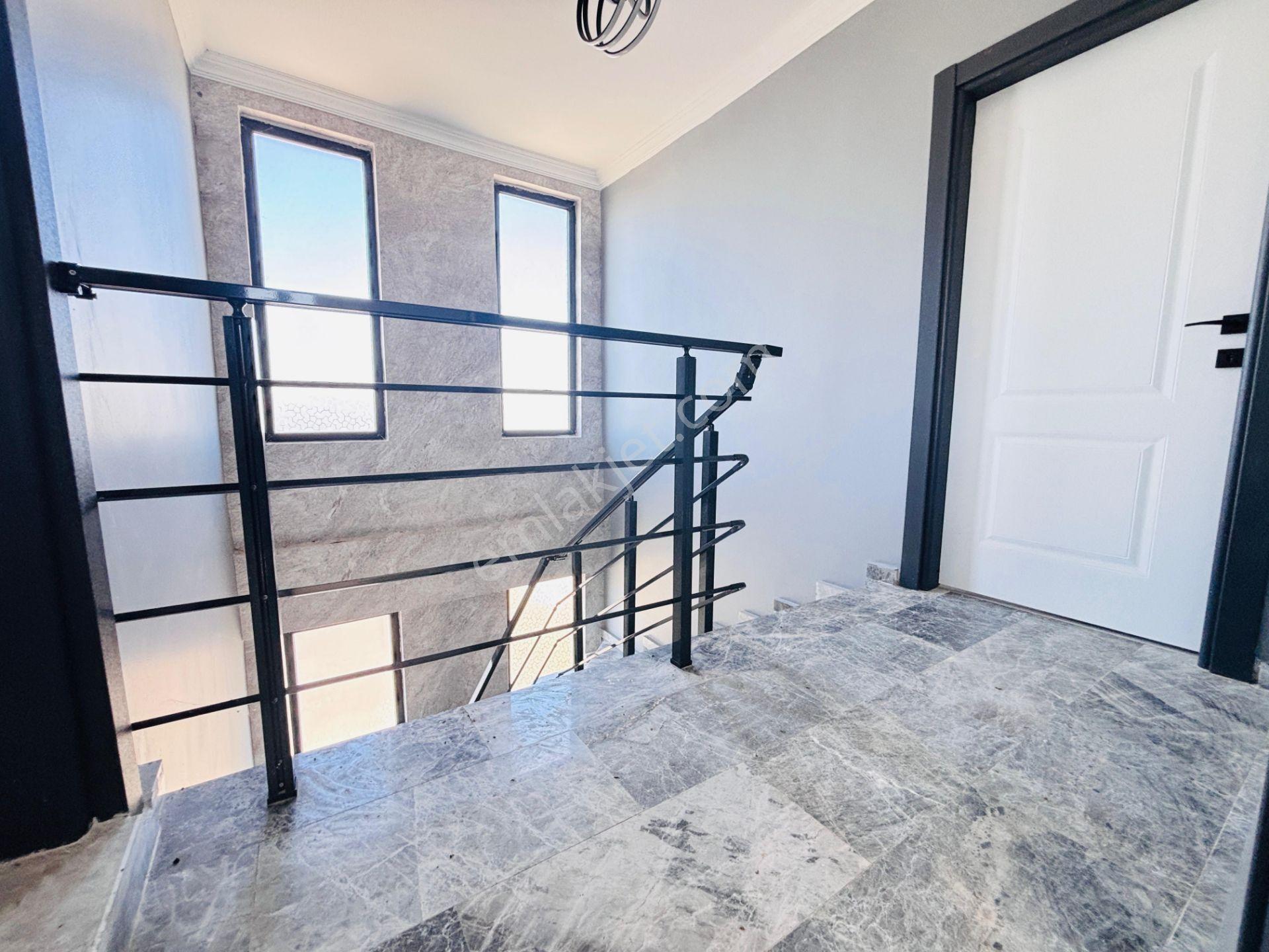 Akşenden Tekirdağ Marmara Ereğlisinde Satılık Özel Havuzlu Lüks Trıplex Villa - Görsel 9