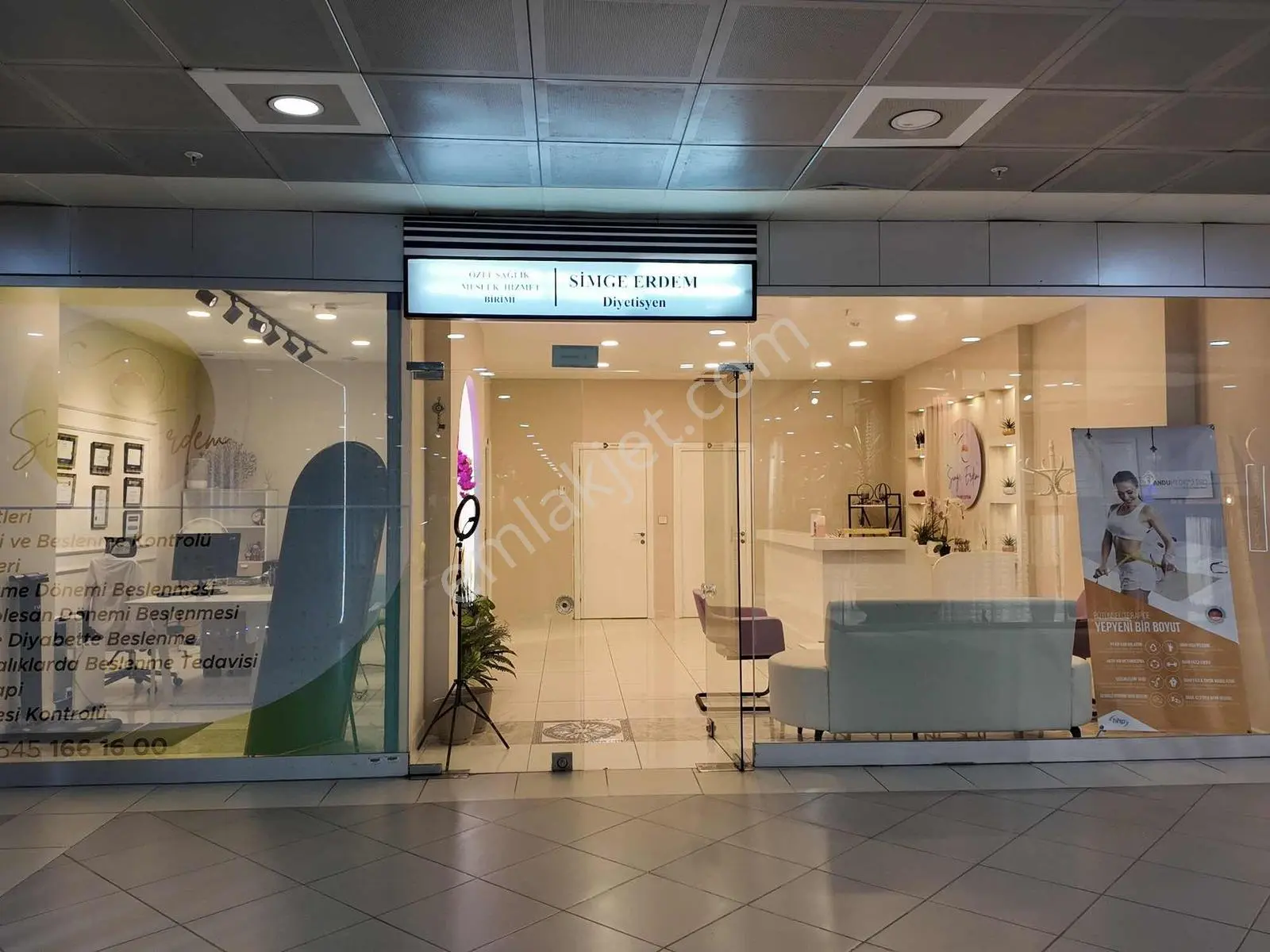 Kristal İz Nilüfer Magazin Avm'de Kiralık Eşyalı 70 M2 Dükkan - Görsel 17