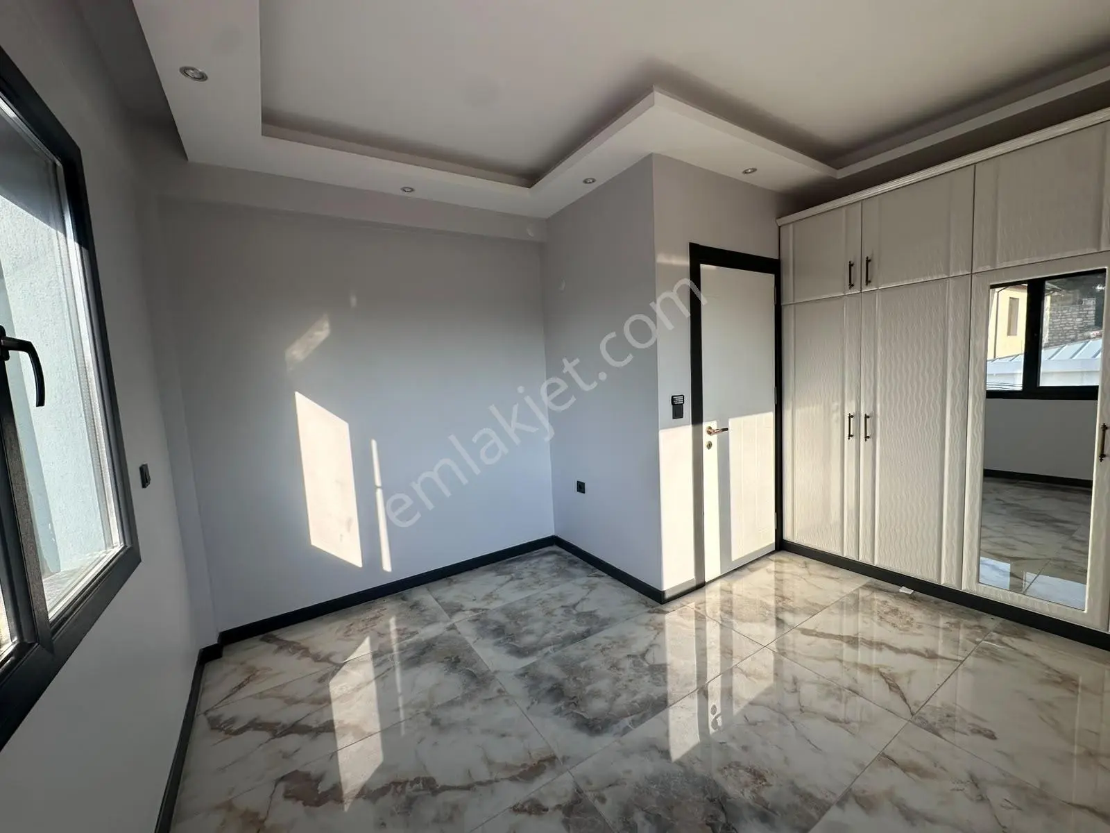 Belenbaşı'nda Geniş Ve Ferah 5+1 Villa - Görsel 20
