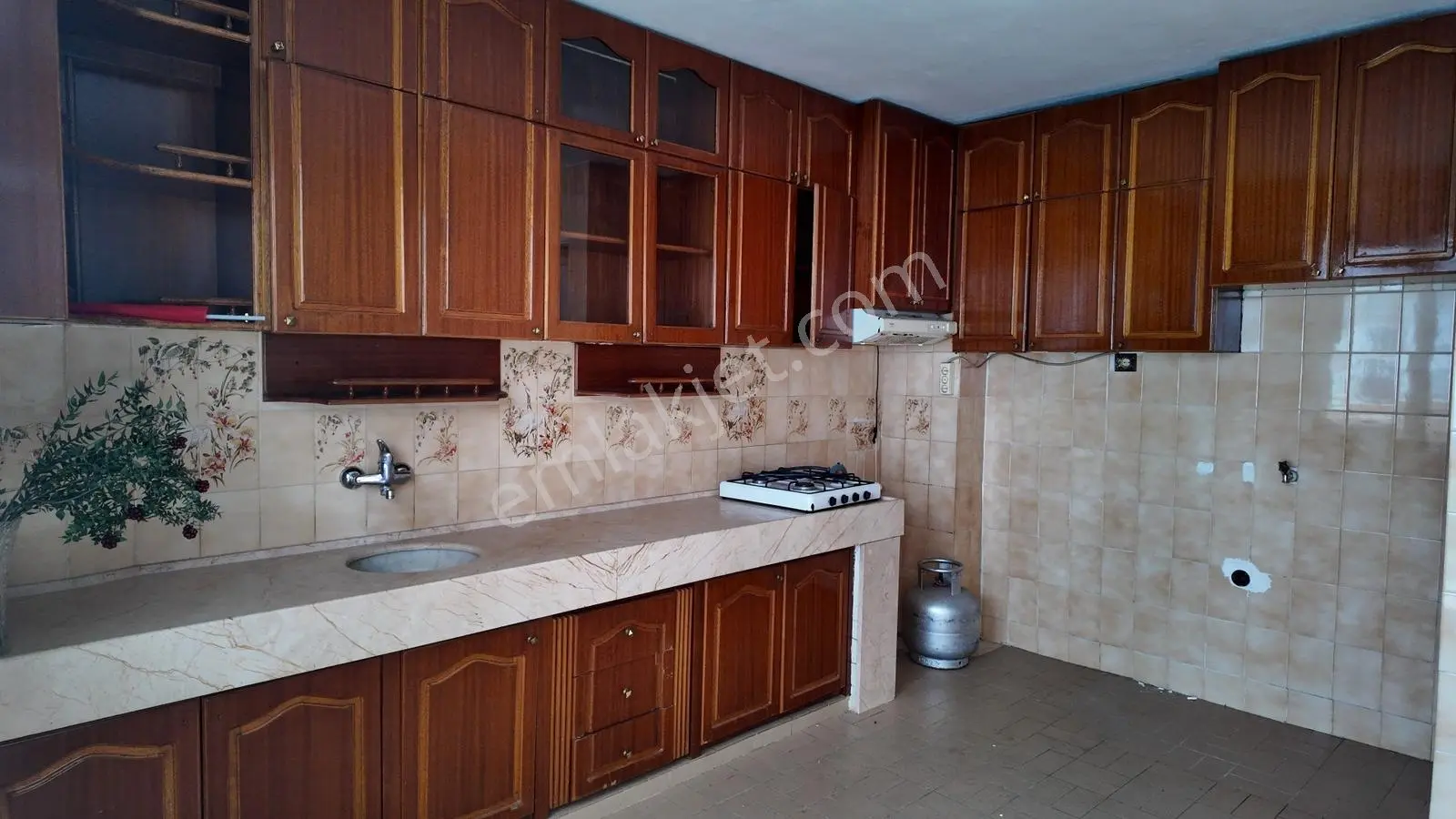 Zafer Mahallesi'nde 3+1 Cadde Üstü, Ara Kat, Çift Cephe Kiralık! - Görsel 2
