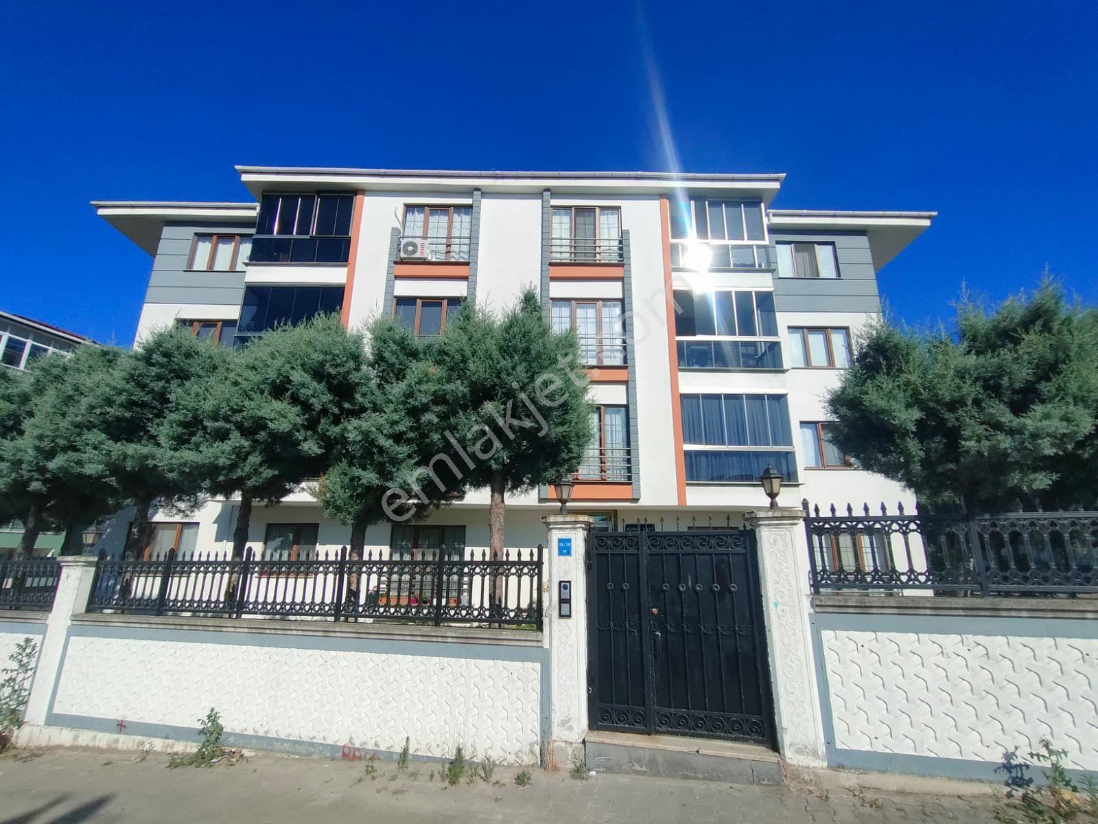 Remax Land'den Nusratiye Mahallesi'nde Satılık Geniş 2+1 Daire