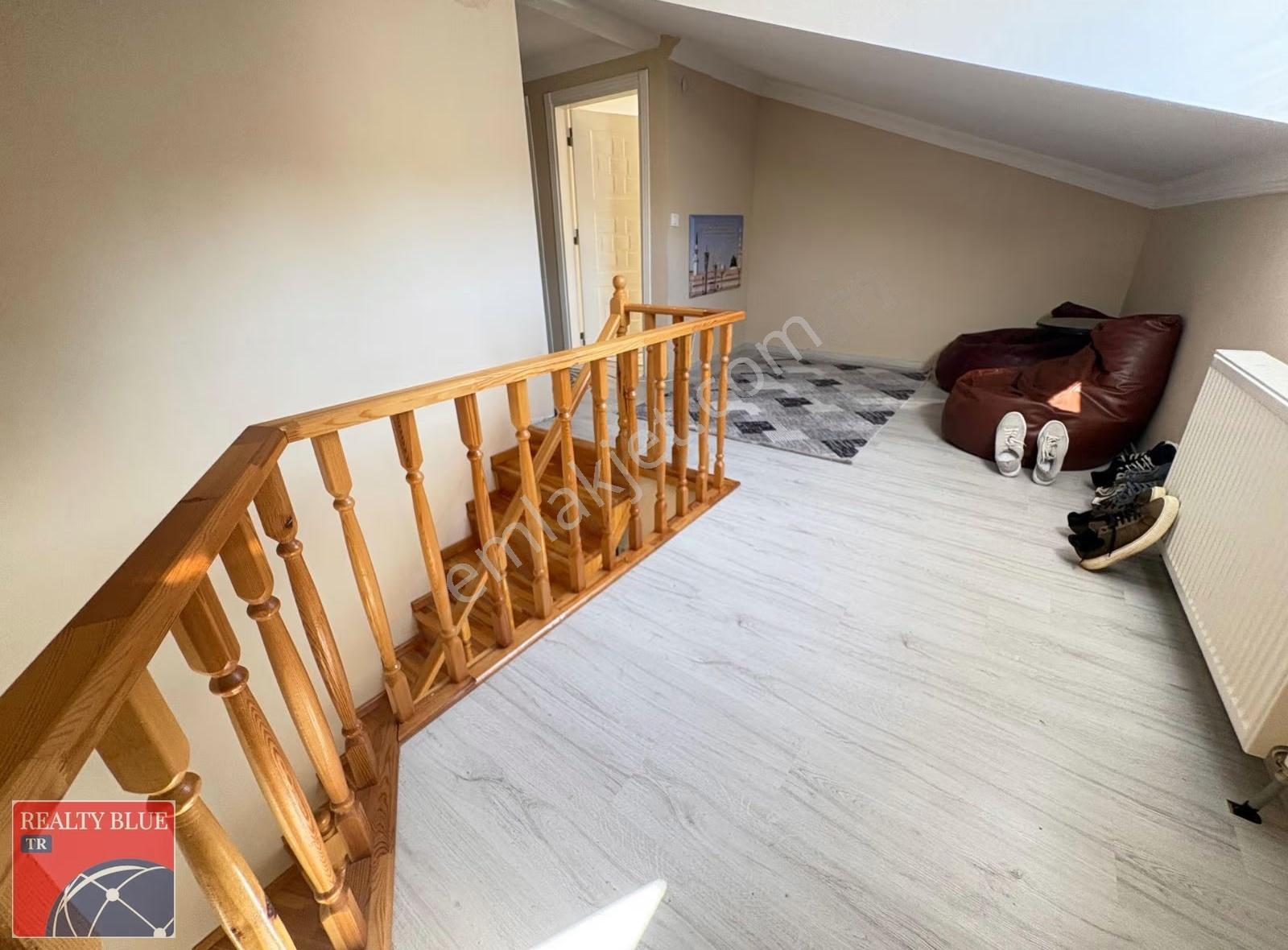 Sultanbeyli Fatih Mah De Eşyalı 2,5+1 Kiralık Üst Dubleks - Görsel 6