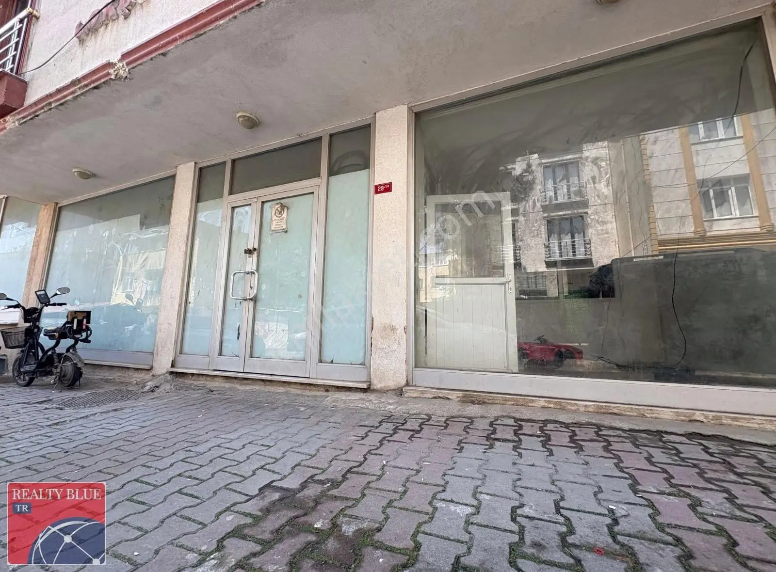 Sultanbeyli Necip Fazıl Mah De 230 M2 Düz Giriş Kiralık Dükkan - Görsel 3
