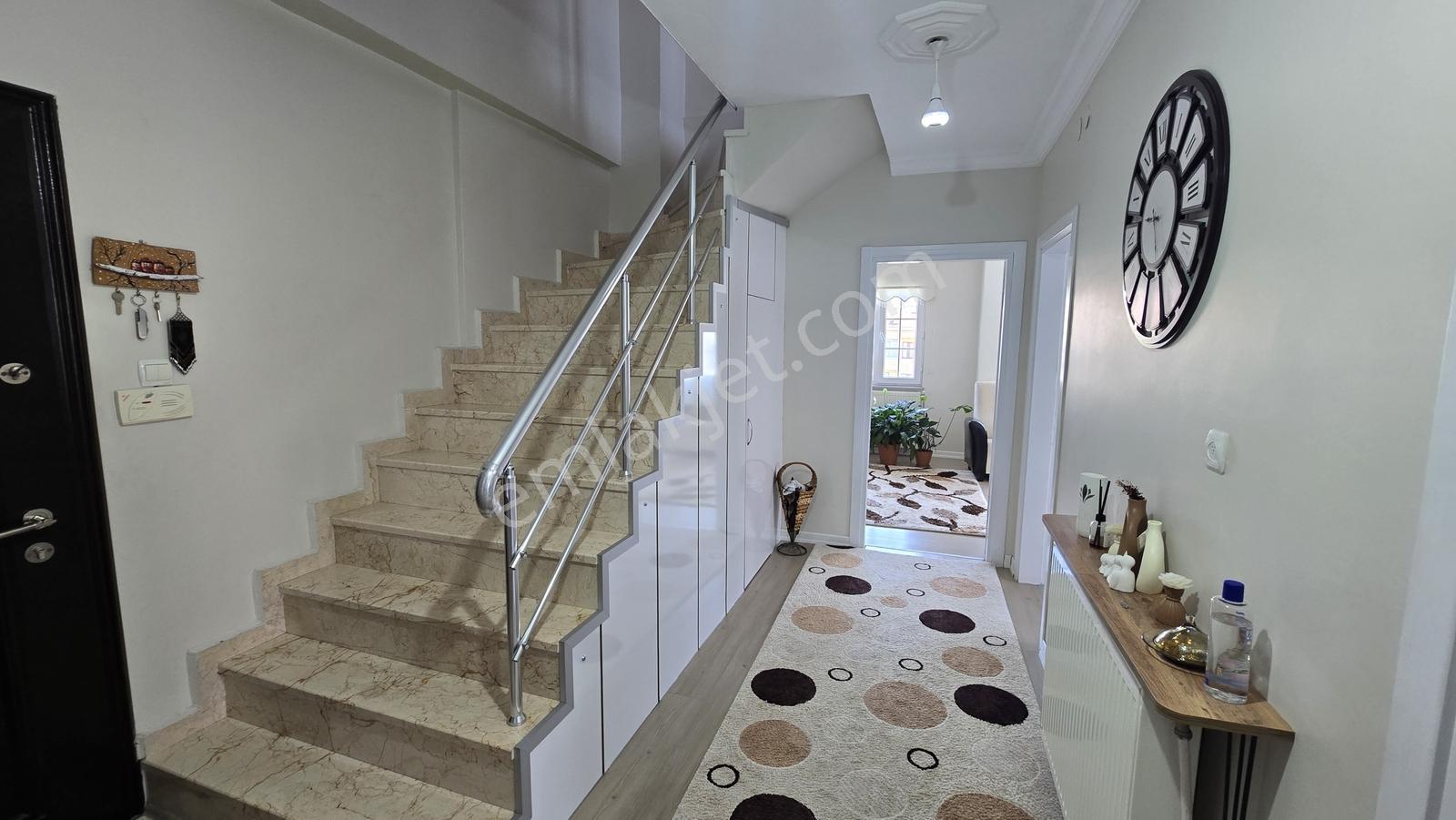 Kanalboyu'nda 3 Cepheli Isı Yalıtımlı 200 M2 5+1 Satılık Dubleks - Görsel 12