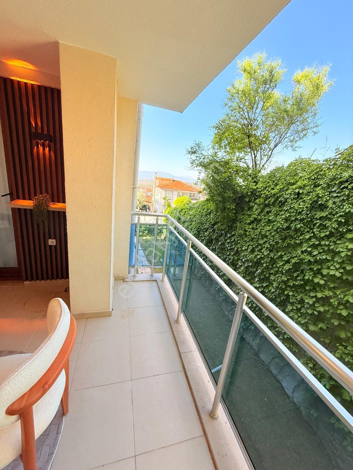 Zeytinköyde Havuzlu Güvenlikli Sitede Eşyalı Kiralık 1+1 Apart - Görsel 15
