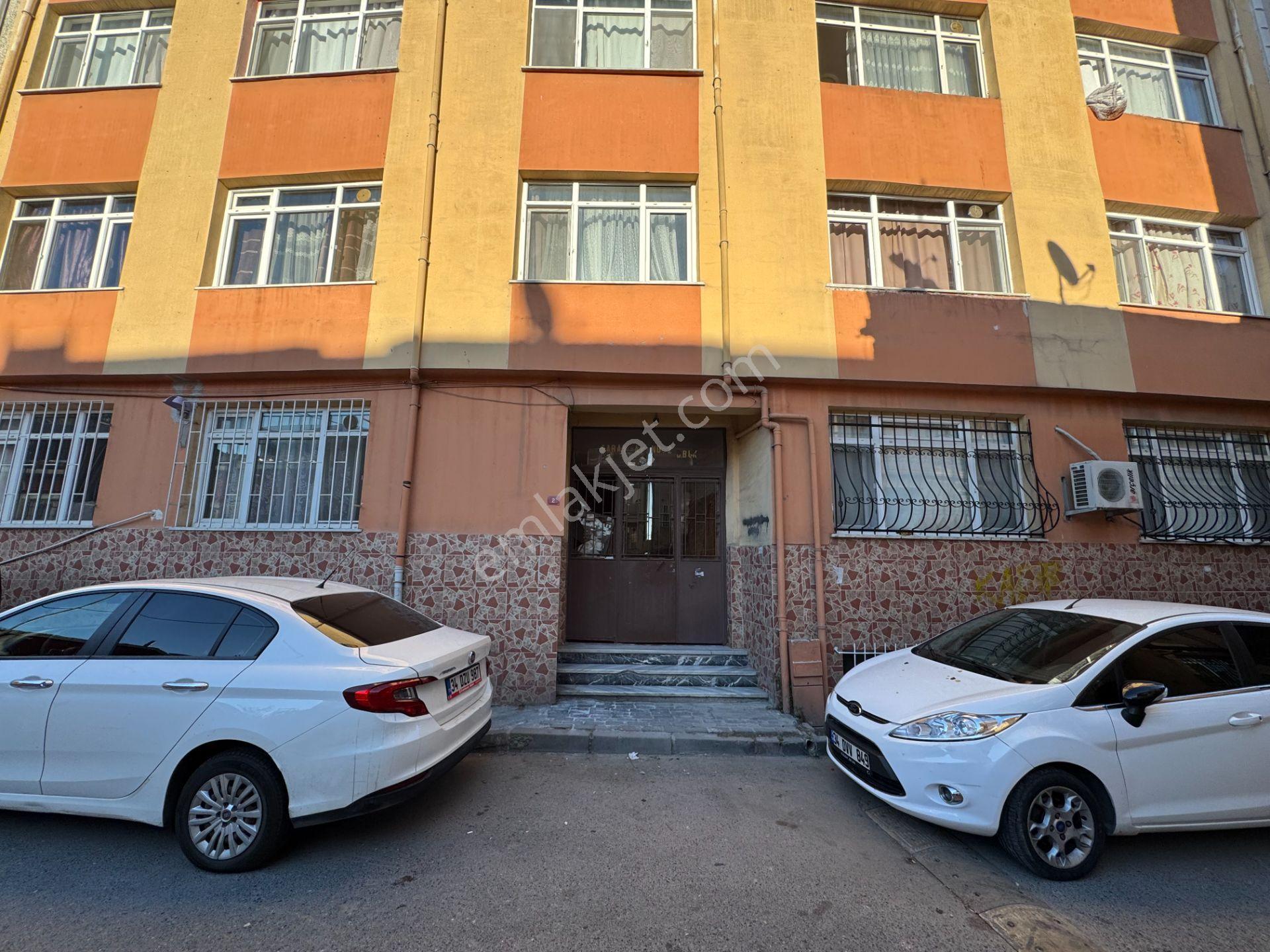 Turyap' Tan Fatih Sümbül Efendi' De Çok Temiz 2+1 Satılık Daire - Görsel 13