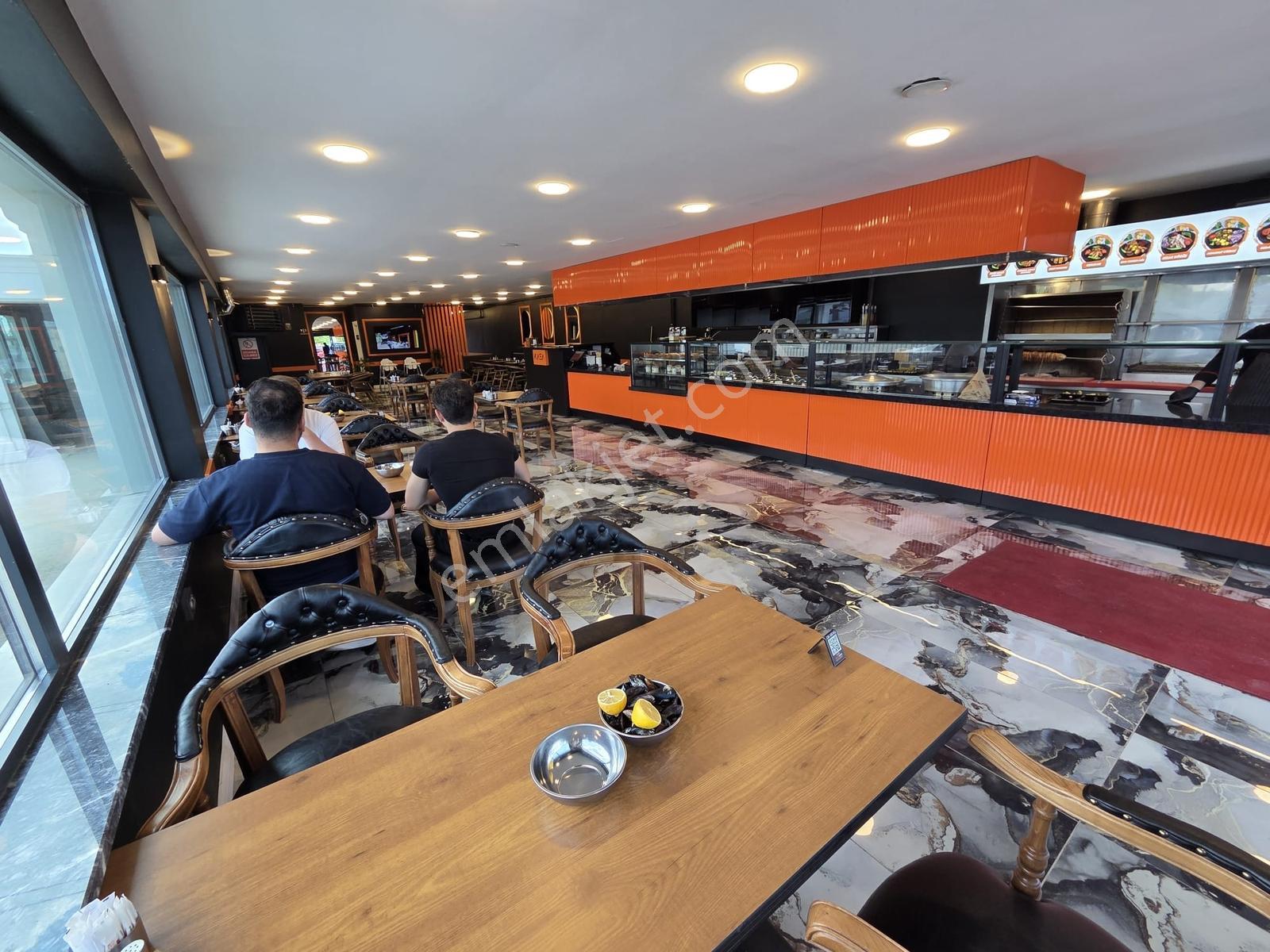 Tuzla Tepeören'de Devren Kiralık Yüksek Cirolu 300m2 Restoran - Görsel 6