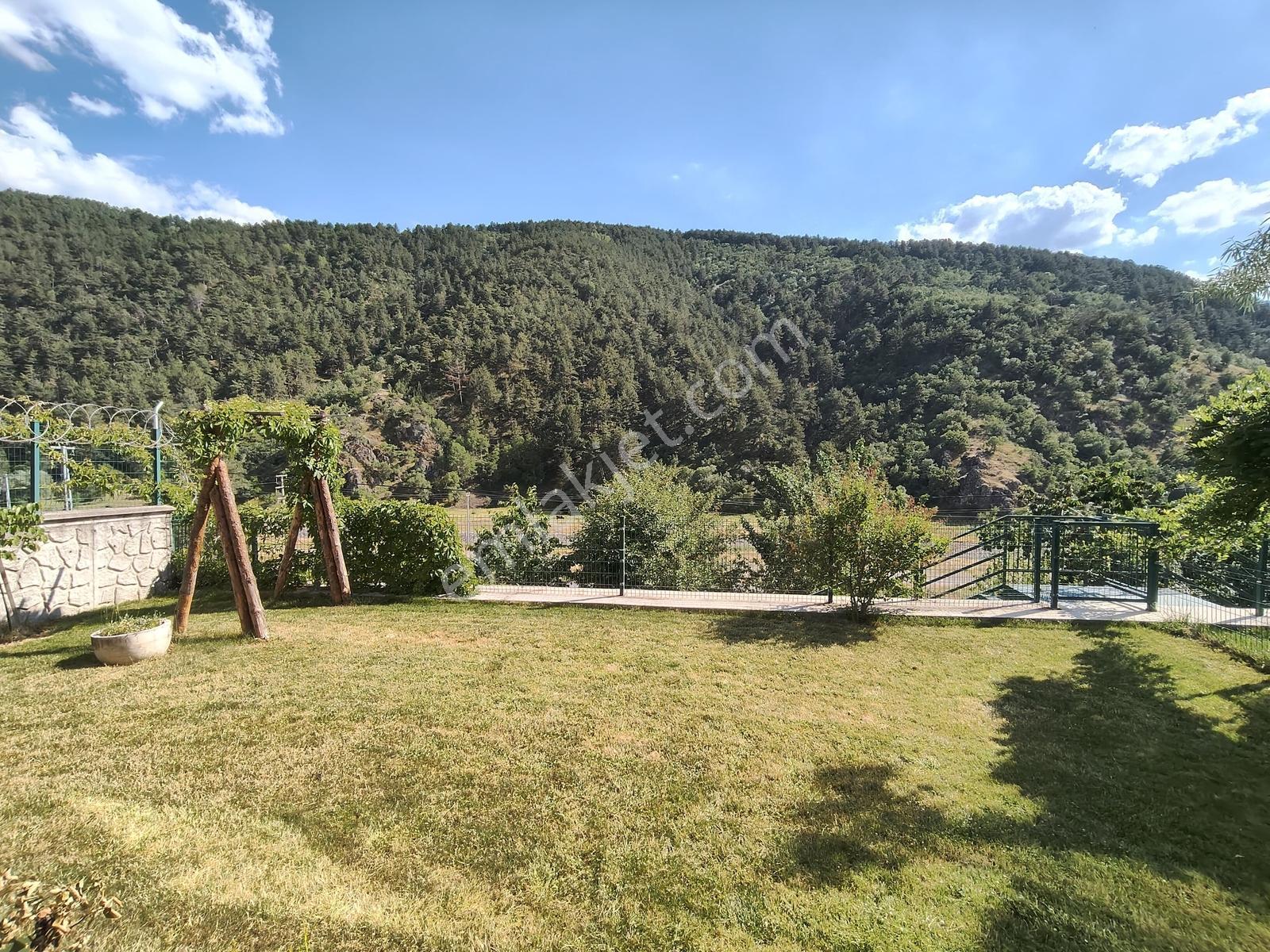 Kızılcahamam Satılık Lüks Köşe Villa - Görsel 3