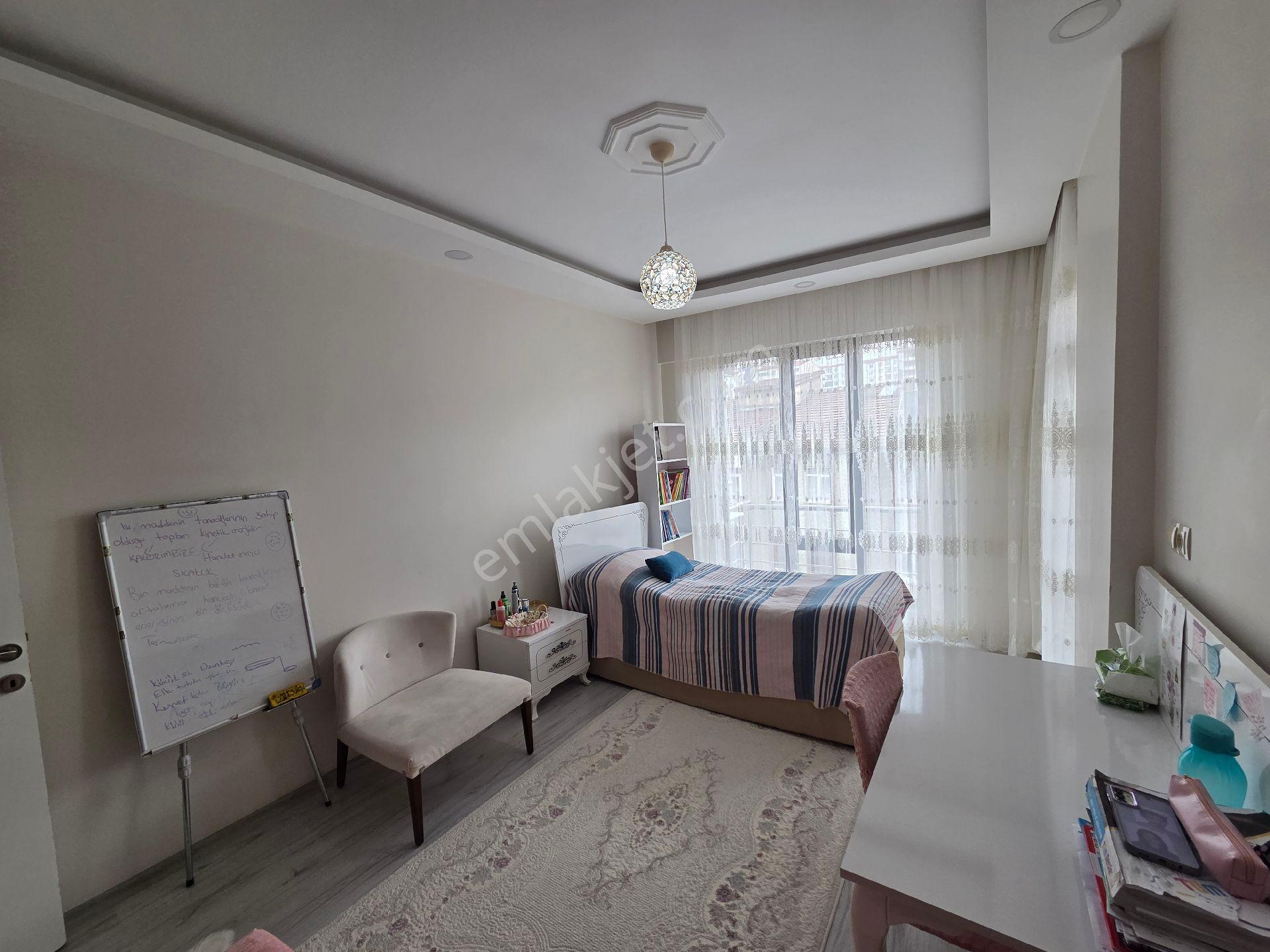 Doğukan Real Estate Pazartesi Pazarı Önü Açık Ferah Yaşam Alanı - Görsel 14