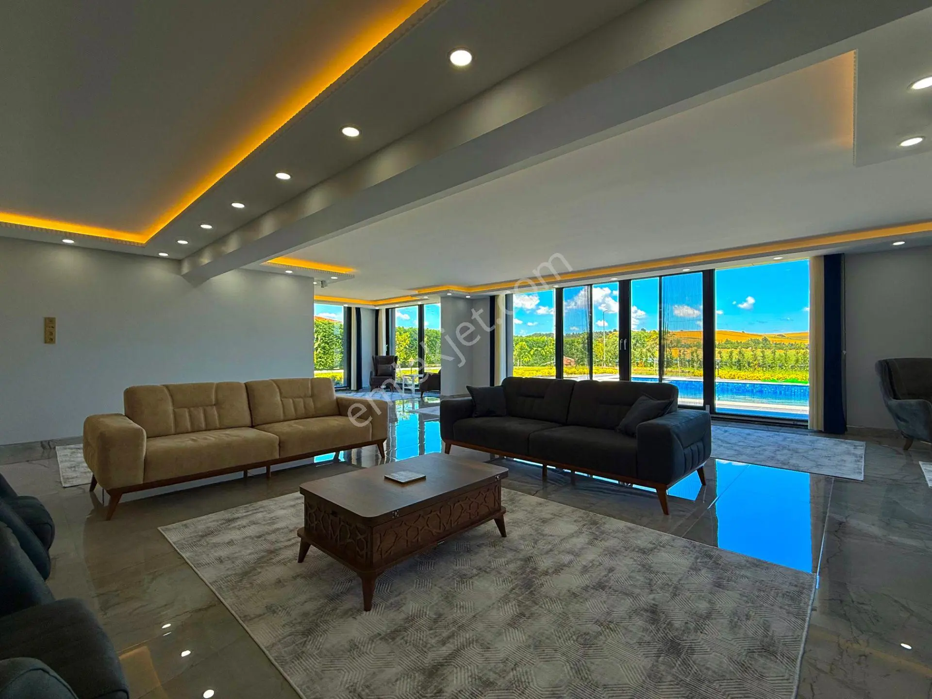 Büyükçekmece Türkoba'da Satılık 8+2 Havuzlu Villa - Görsel 5