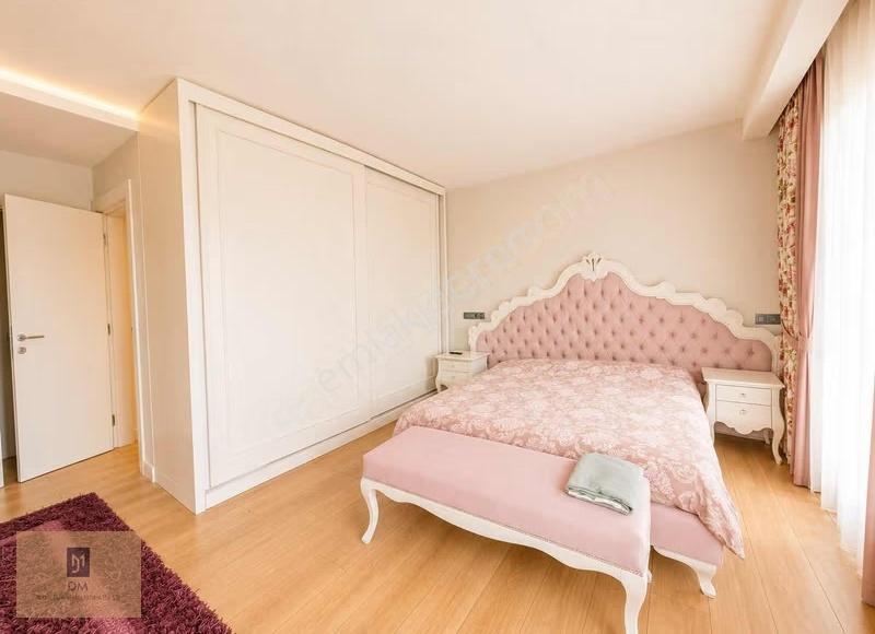Yeniköyde Site İçinde Eşyalı,kiralık,260 M² Lüks Müstakil Villa - Görsel 16