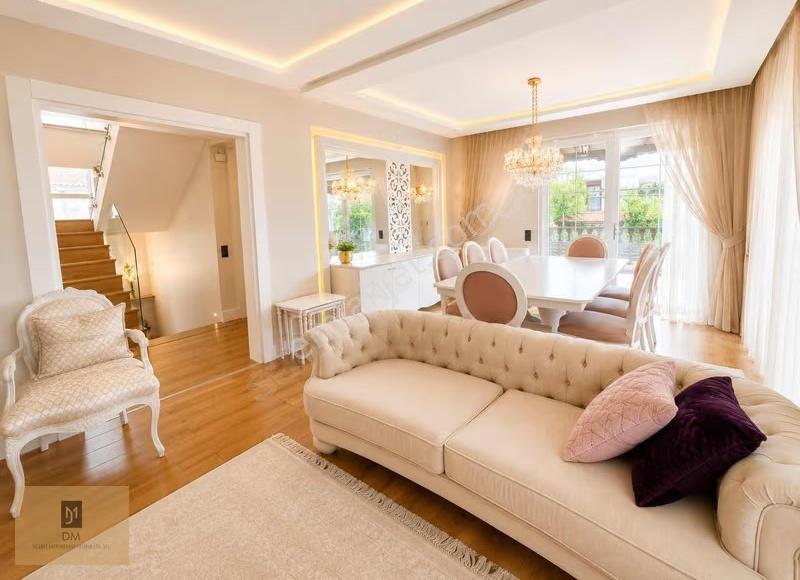 Yeniköyde Site İçinde Eşyalı,kiralık,260 M² Lüks Müstakil Villa - Görsel 3