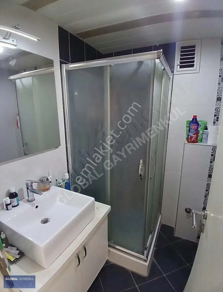 Global'den, Alemara Sitesinde Havuz Manzaralı, 1+1 Kiralık Daire - Görsel 13