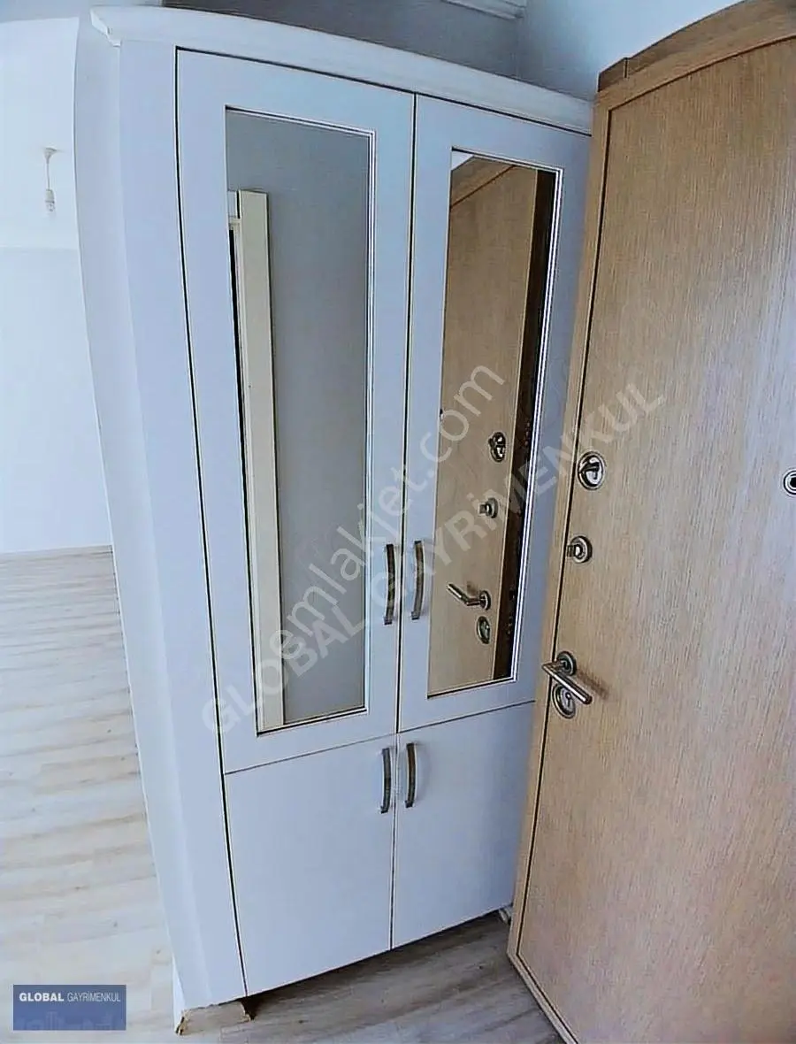 Global'den, Alemara Sitesinde Havuz Manzaralı, 1+1 Kiralık Daire - Görsel 3