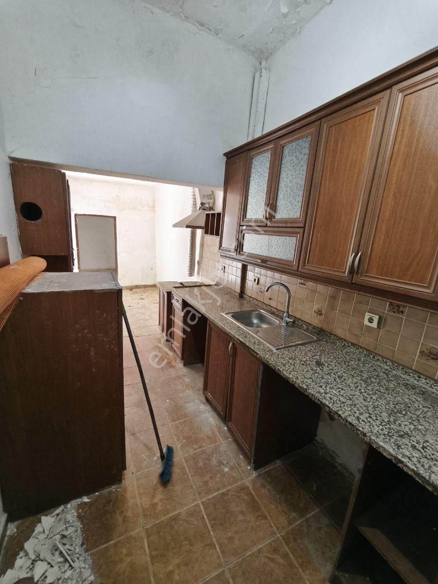 Eşrefpaşa Pazaryeri Yakını 111m² Manzaralı 2 Daireli Müstakil Ev - Görsel 26