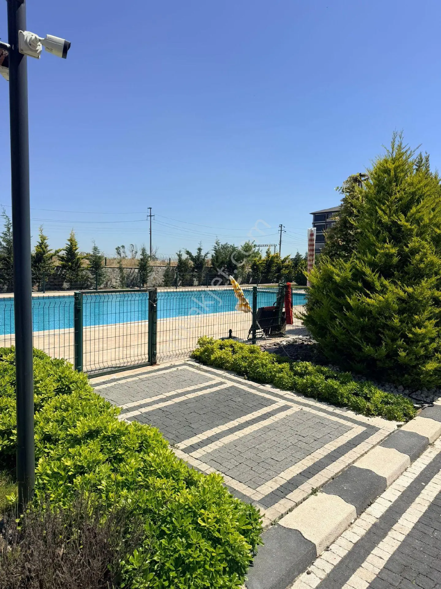 Remax Land Den Havuzlu Satılık 3+1 Daire