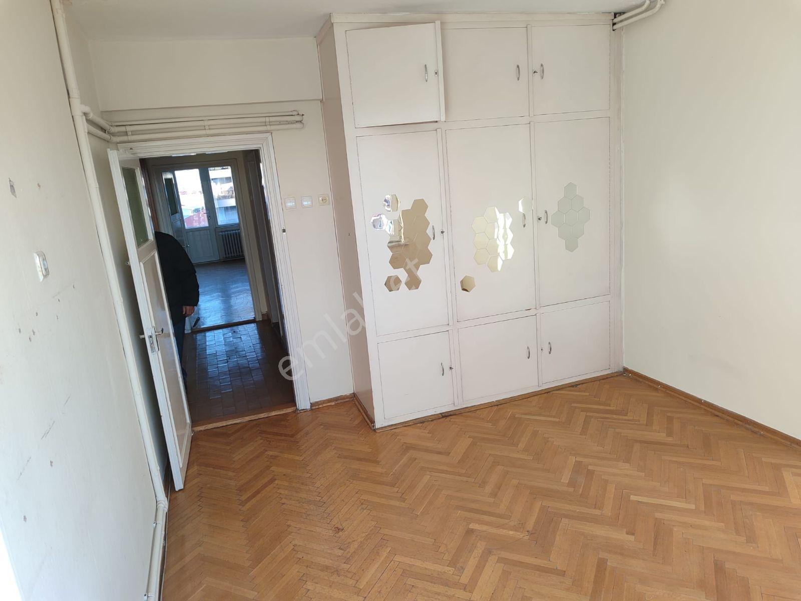 Asel'den Atatürk Bulvarı Asansörlü Dubleks 6+1 Teraslı 350 M2 - Görsel 30