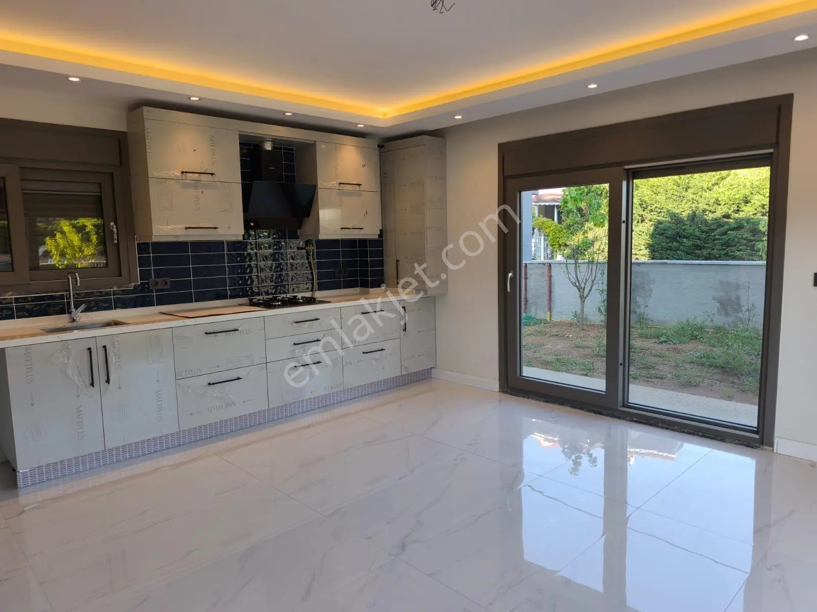 Şile Kumbaba Mahallesi'nde Prestij Caddesine Yakın Kiralık Villa - Görsel 5