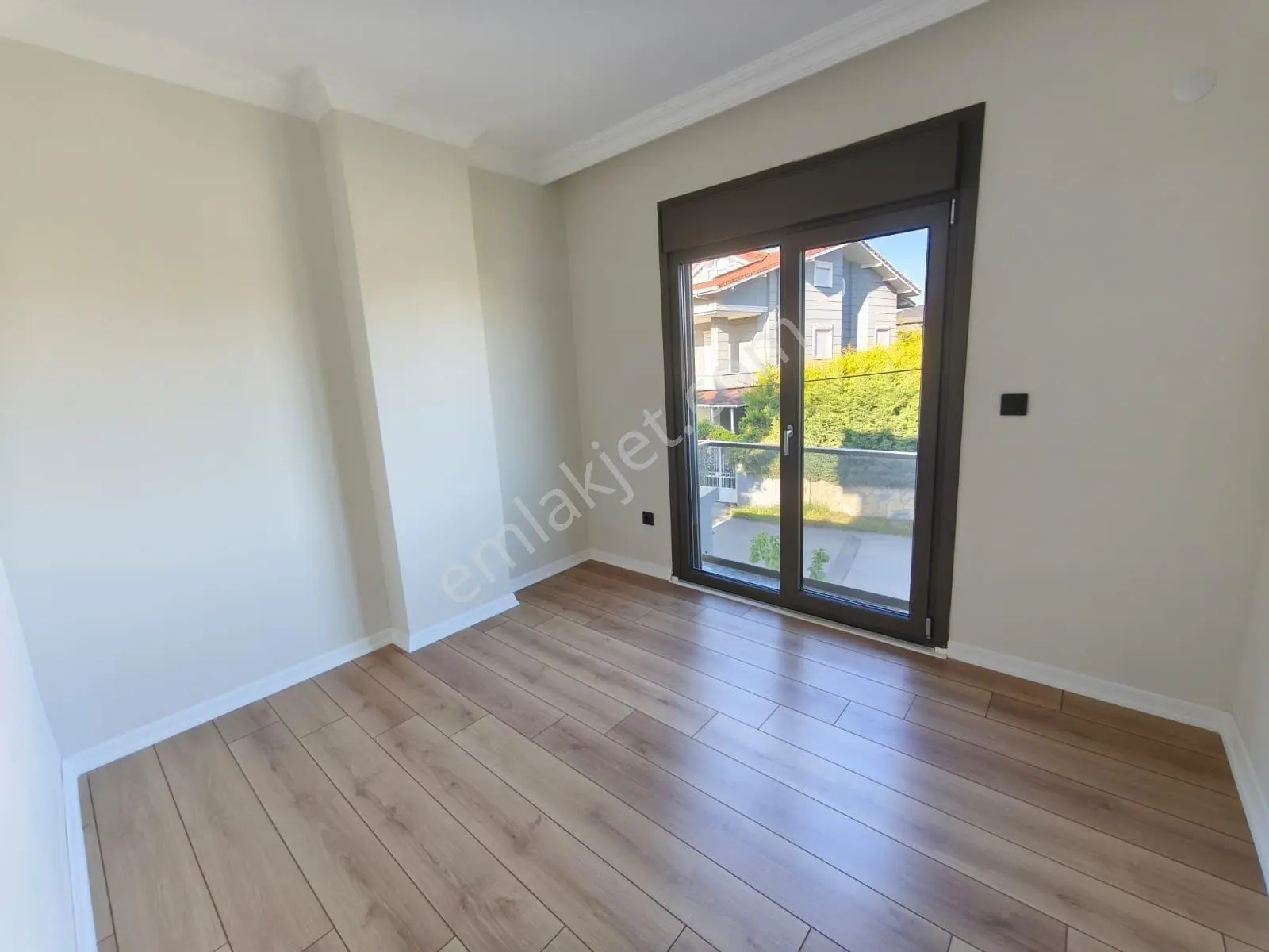 Şile Kumbaba Mahallesi'nde Prestij Caddesine Yakın Kiralık Villa - Görsel 14