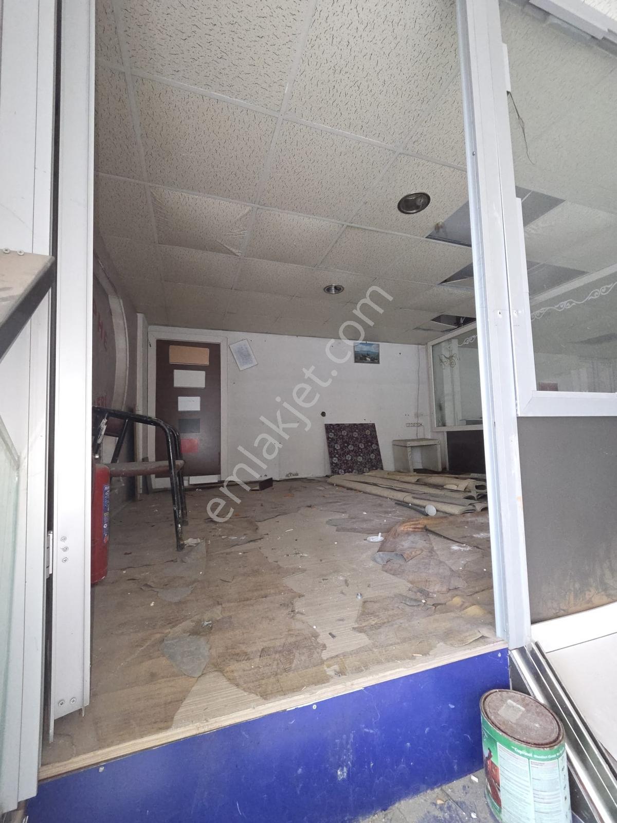 Fatih Mahallesi Fırat Caddesi'nde 130 M² Kiralık Ticari Dükkan! - Görsel 7