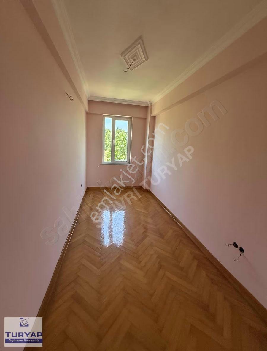 Silivri Çeltik'te 1600m² Arazi İçinde Satılık 9+2 Villa - Görsel 14