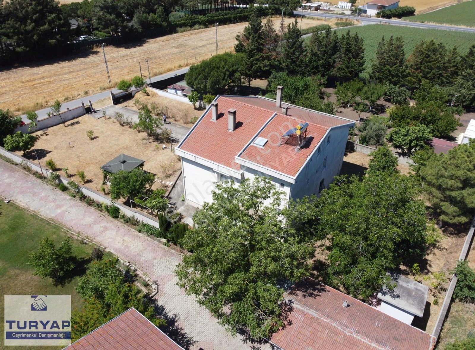 Silivri Çeltik'te 1600m² Arazi İçinde Satılık 9+2 Villa - Görsel 8