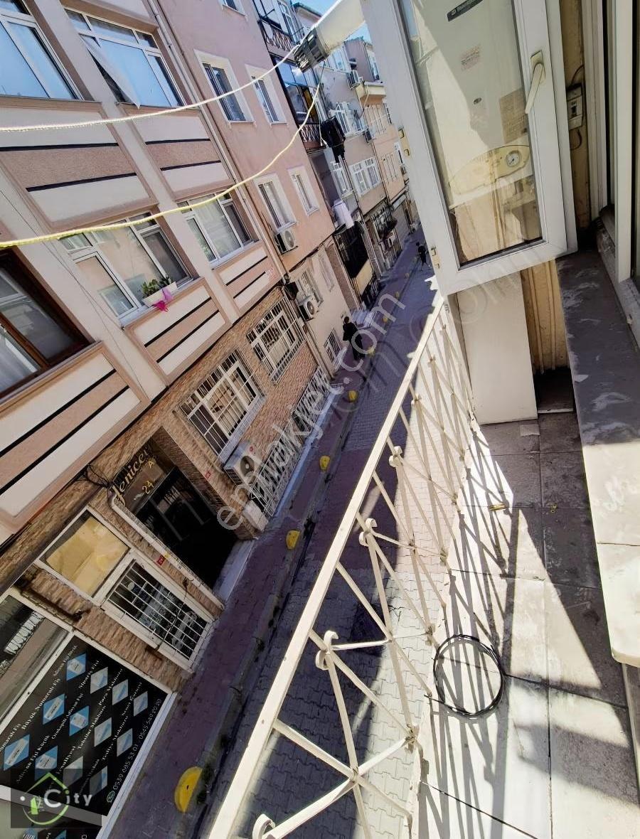 Şehremini Küçük Park Arkasi Selamağası Sok Satılık Boş Daire - Görsel 8
